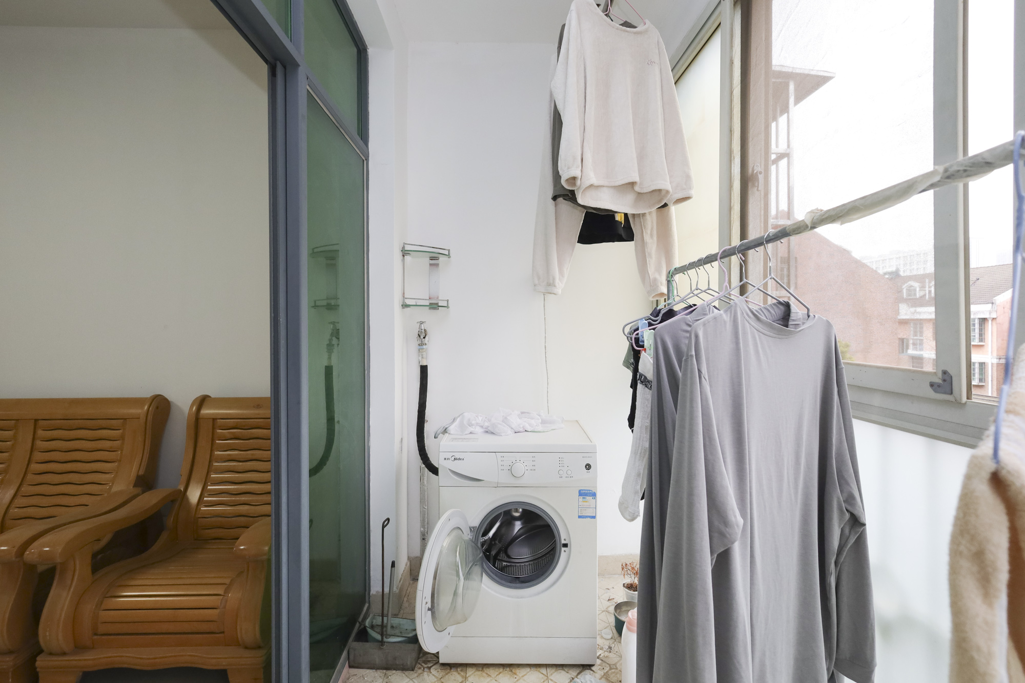 天峰名苑 3室2厅1卫 89.0万 天峰名苑 3室2厅1卫 89.0万阳台