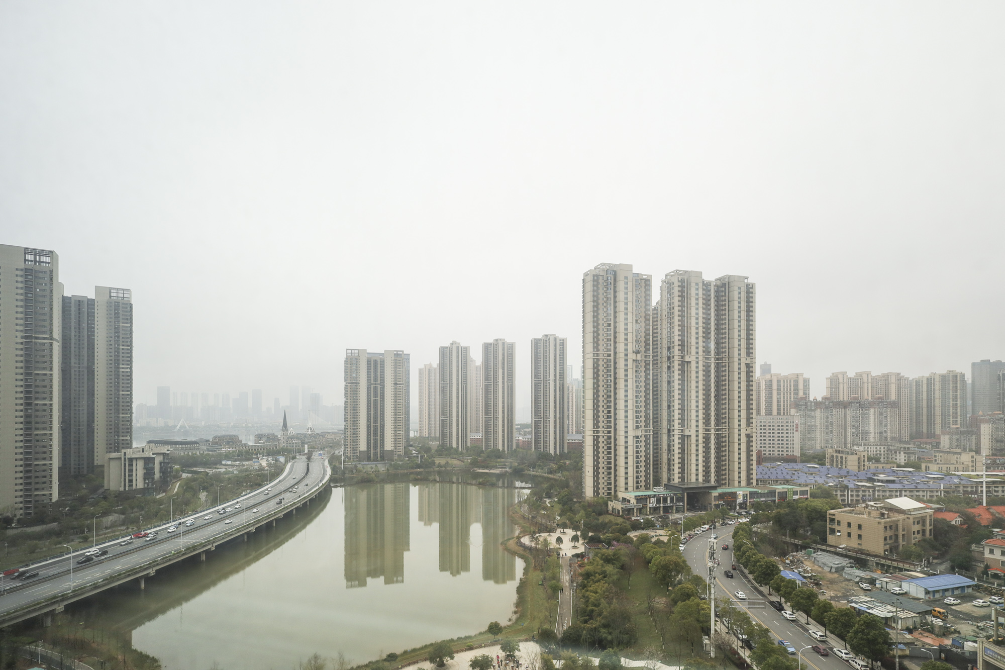 恒大御景湾  4室2厅2卫    219.0万阳台