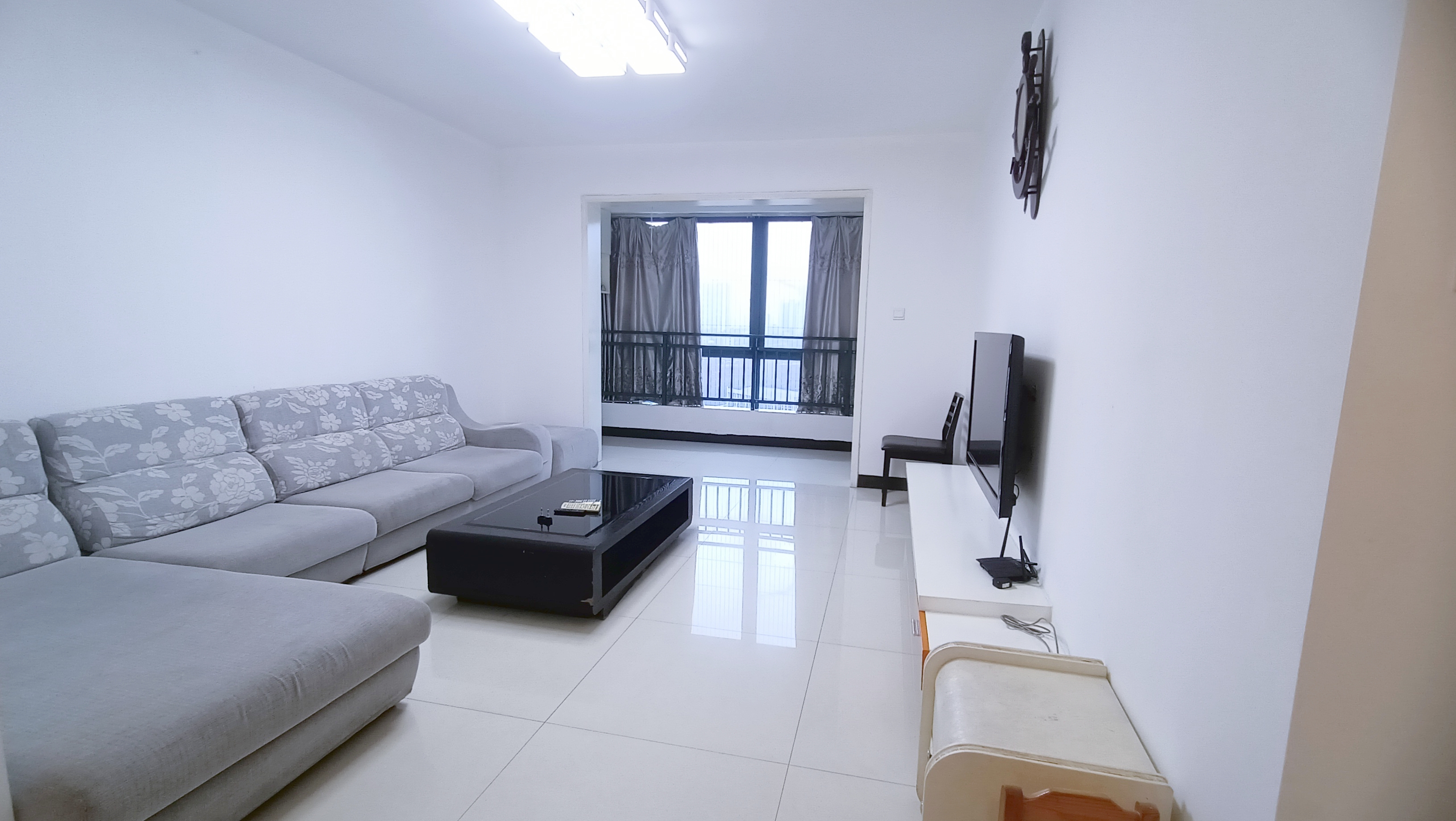 天鹅湖1号 2室2厅1卫 52.00万 天鹅湖1号 2室2厅1卫 52.00万室内图