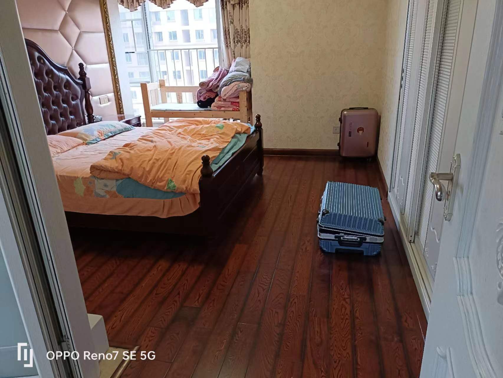 五矿万境水岸 3室2厅2卫 75.00万 五矿万境水岸 3室2厅2卫 75.00万客厅