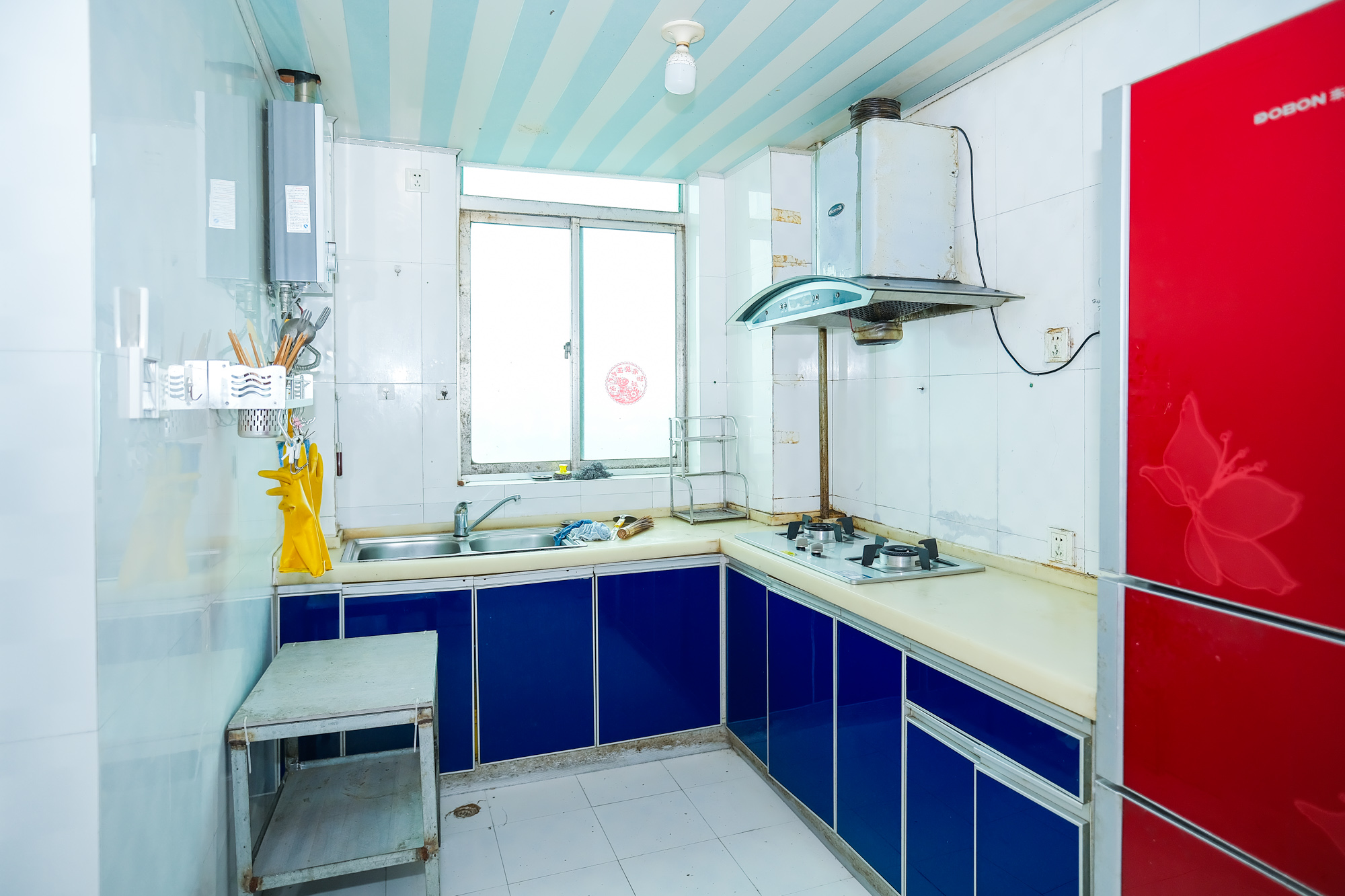 四季如春酒店(原名鑫元大酒店) 2室2厅1卫 48.80万 四季如春酒店(原名鑫元大酒店) 2室2厅1卫 48.80万厨房