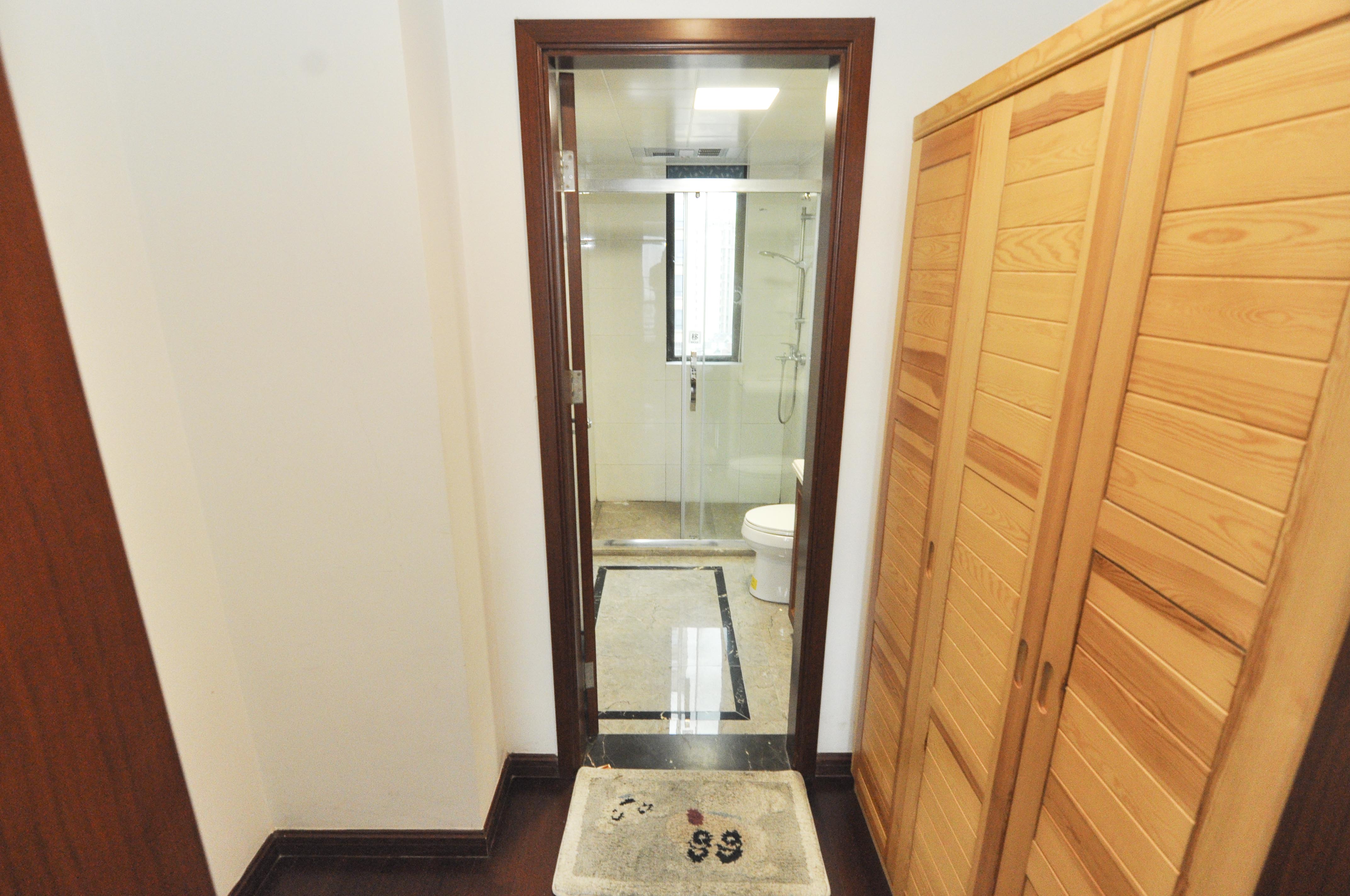 中海梅溪湖壹号  3室2厅2卫    238.0万其他
