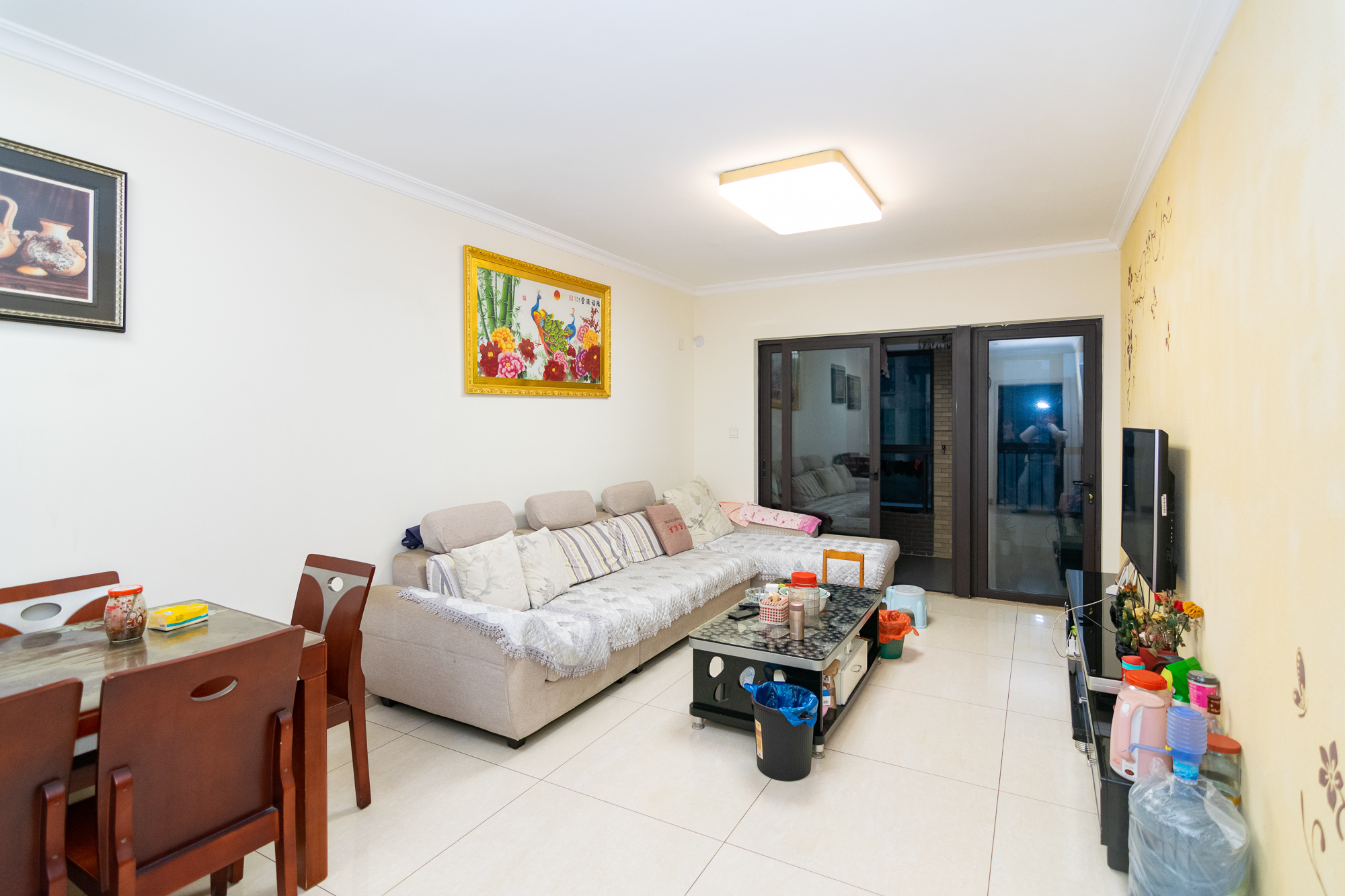 时代倾城一期  2室2厅1卫   76.80万 时代倾城一期  2室2厅1卫   76.80万客厅