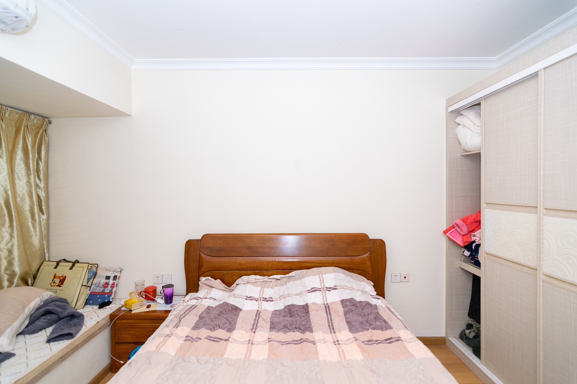 时代倾城一期  2室2厅1卫   76.80万 时代倾城一期  2室2厅1卫   76.80万卧室