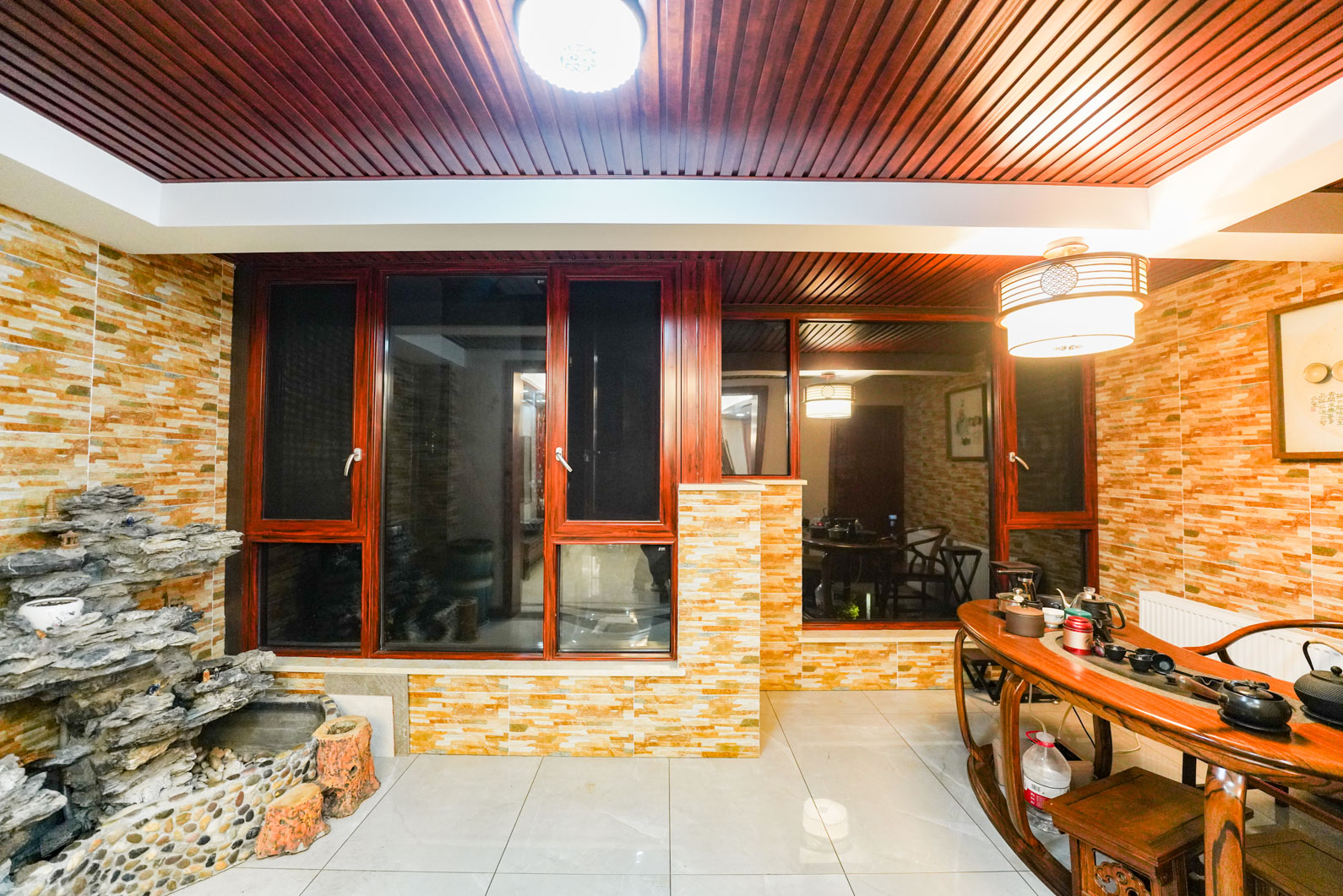 保利城（中航城国际社区、郡原美村）  4室2厅1卫   248.00万阳台
