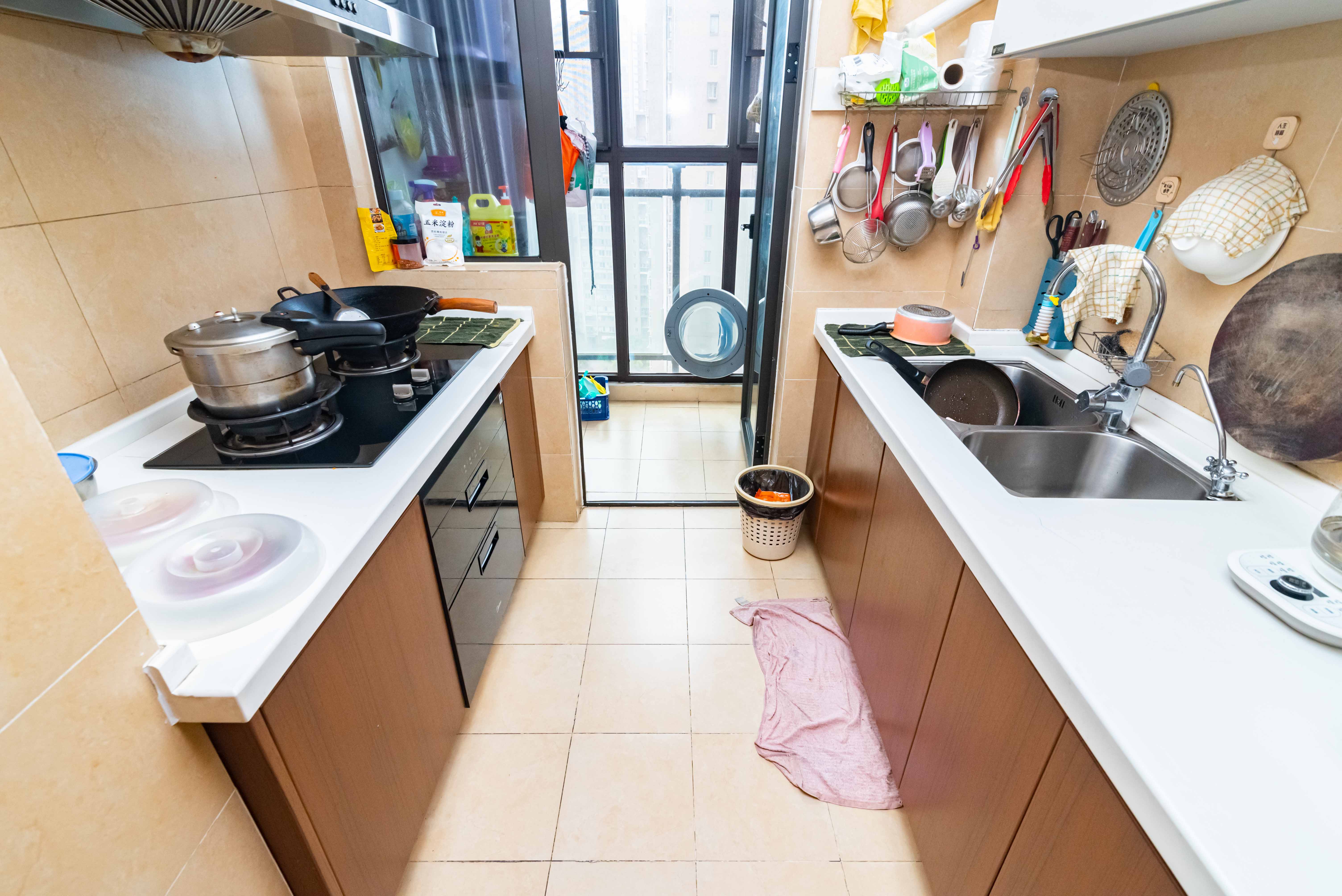 旺德府恺悦国际 3室2厅2卫 90.80万 旺德府恺悦国际 3室2厅2卫 90.80万厨房