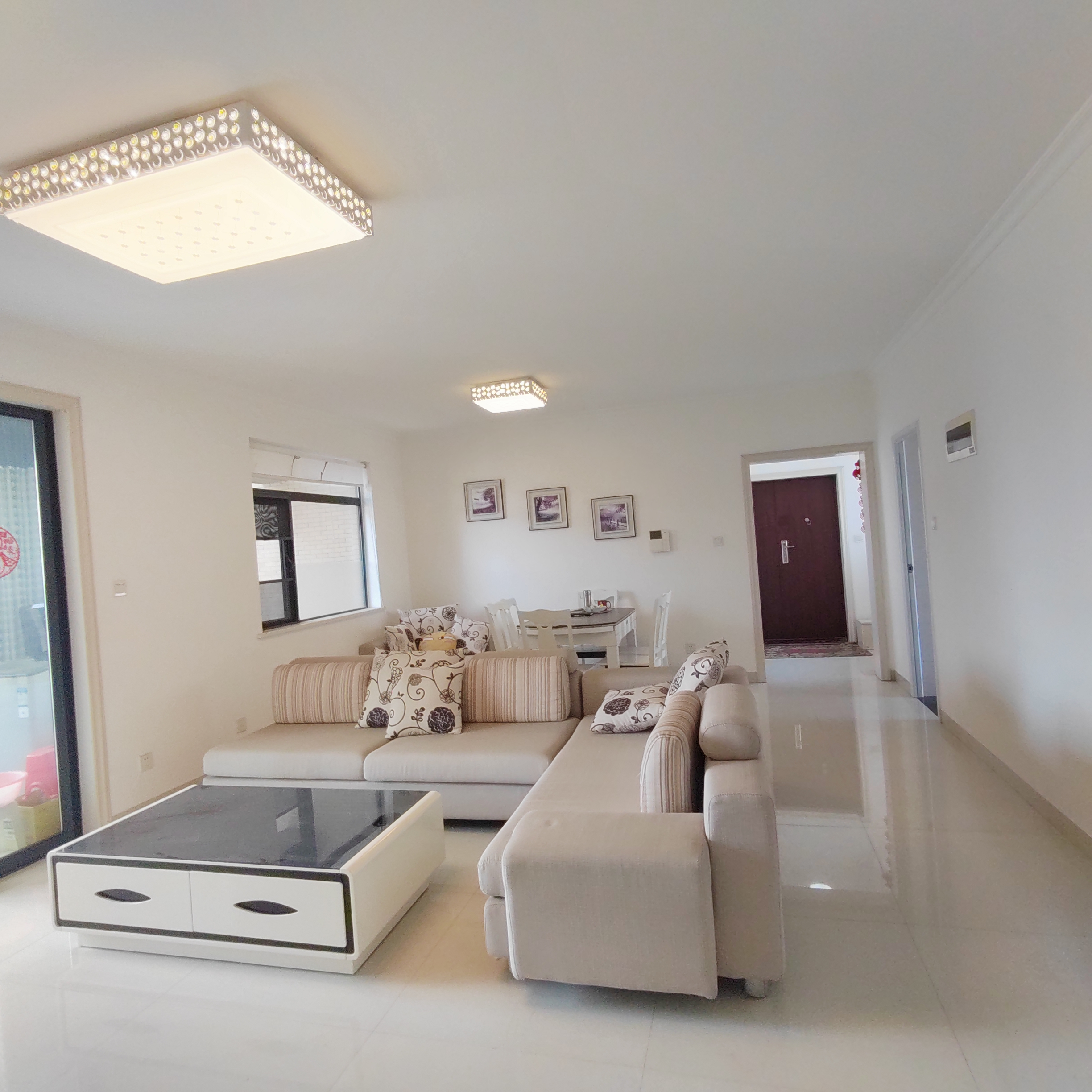 中建御山和苑 3室2厅2卫 89.80万 中建御山和苑 3室2厅2卫 89.80万室内图