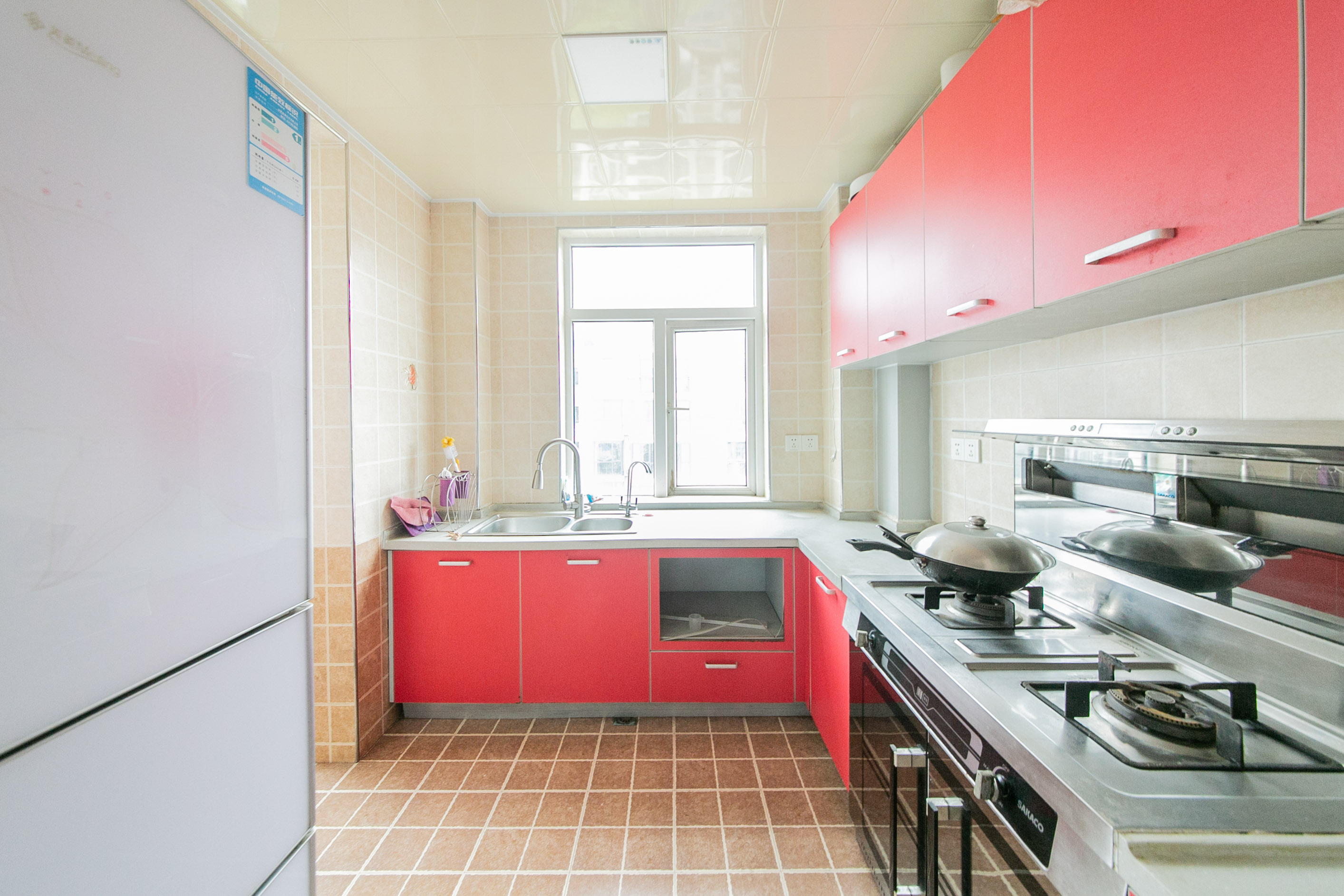 山语城一期 3室2厅2卫 80.00万 山语城一期 3室2厅2卫 80.00万厨房