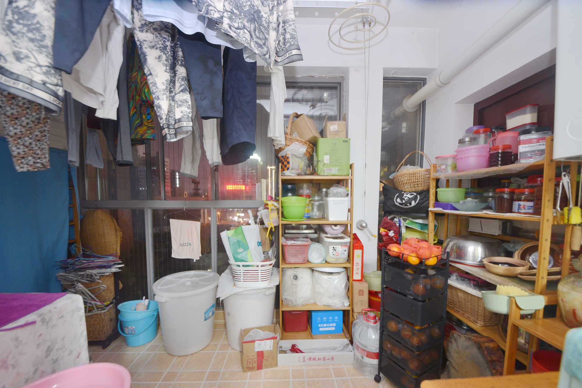 建鸿达华都（华都小户型及大华写字楼）  4室2厅2卫   358.00万阳台