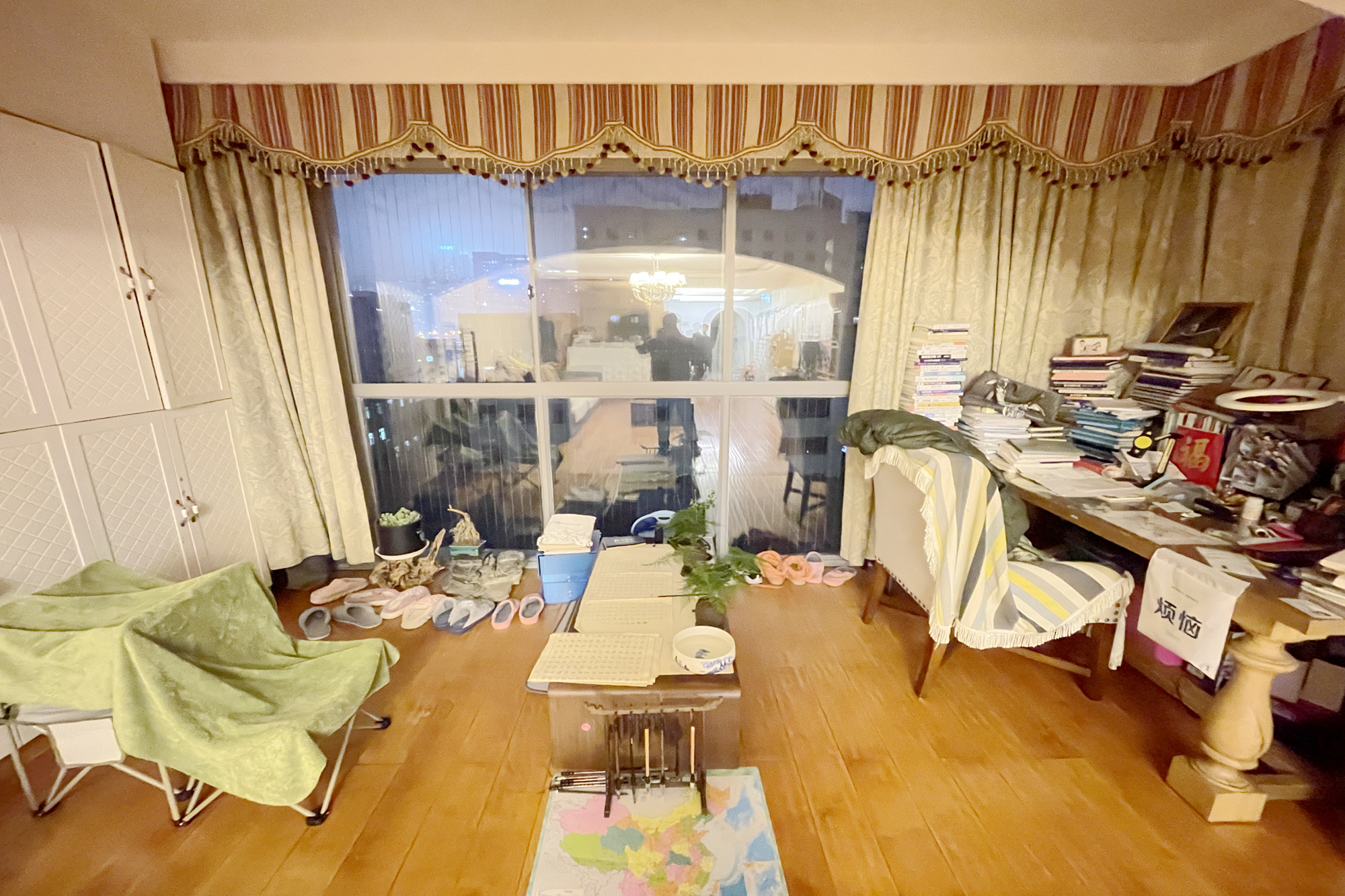 建鸿达华都（华都小户型及大华写字楼）  4室2厅2卫   358.00万阳台