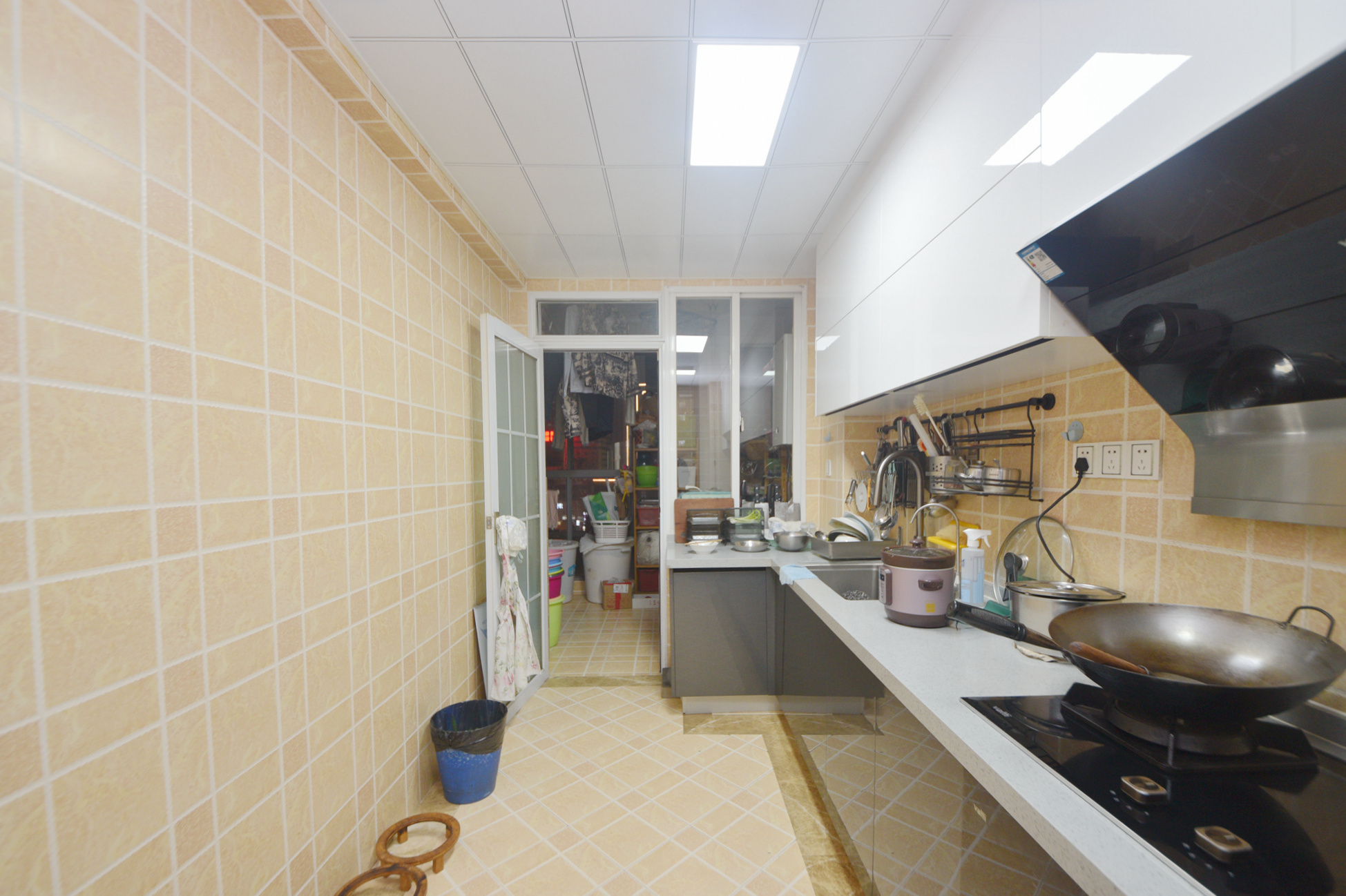 建鸿达华都（华都小户型及大华写字楼）  4室2厅2卫   358.00万厨房