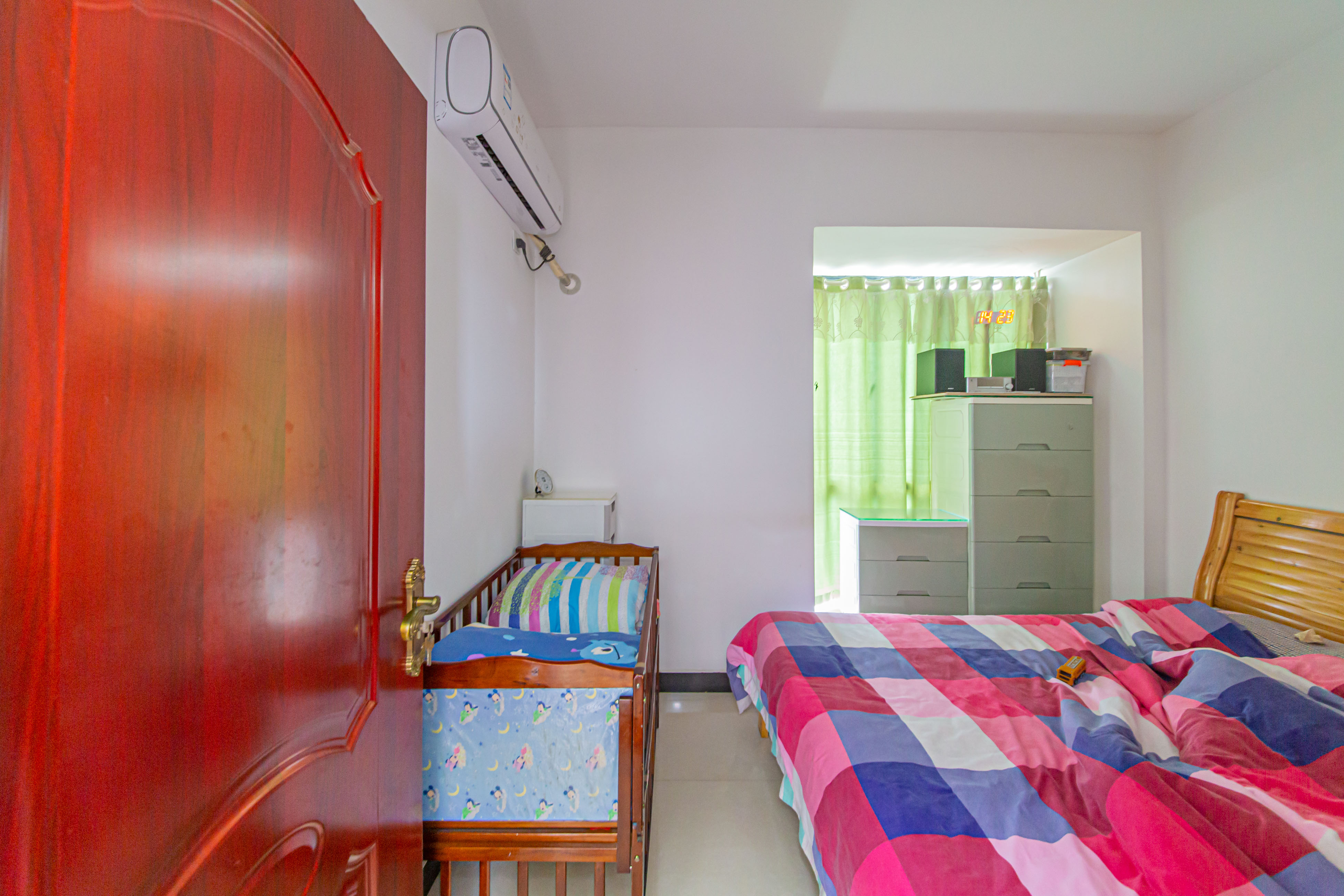 中信城市广场(中信新城一期) 2室2厅1卫 67.00万 中信城市广场(中信新城一期) 2室2厅1卫 67.00万卧室