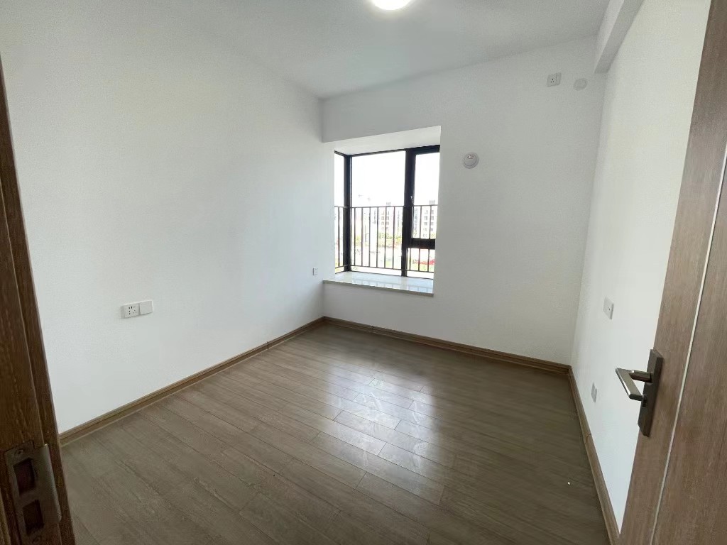 蓝溪谷 3室2厅2卫 82.0万 蓝溪谷 3室2厅2卫 82.0万室内图