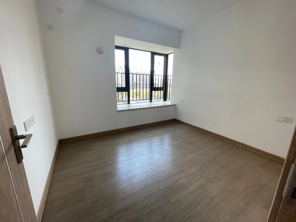 蓝溪谷 3室2厅2卫 82.0万 蓝溪谷 3室2厅2卫 82.0万室内图