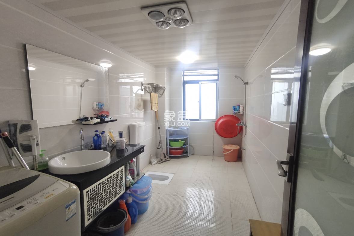 水岸春天 3室2厅2卫 75.00万 水岸春天 3室2厅2卫 75.00万室内图