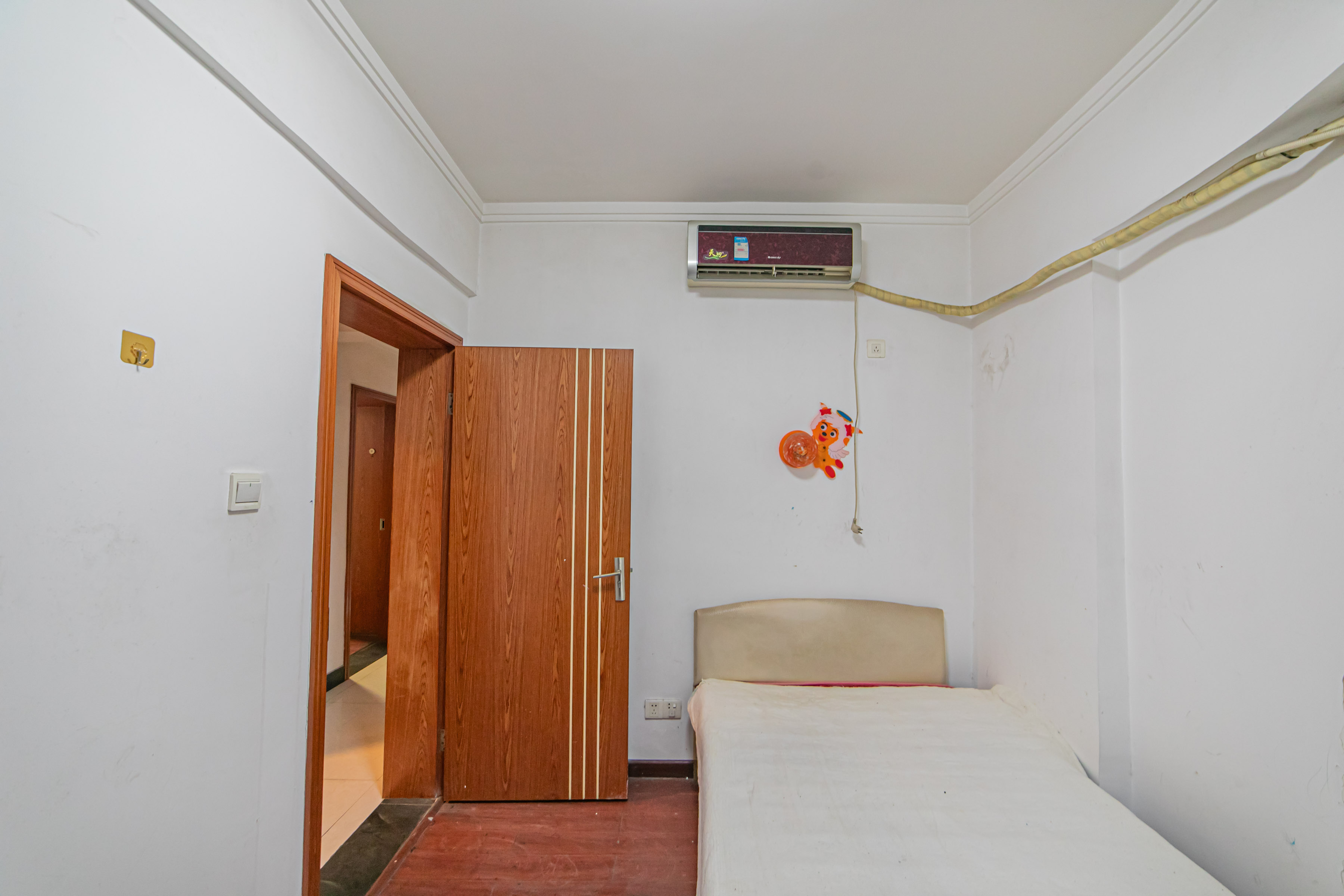 开源鑫苑 3室2厅2卫 66.86万 开源鑫苑 3室2厅2卫 66.86万卧室