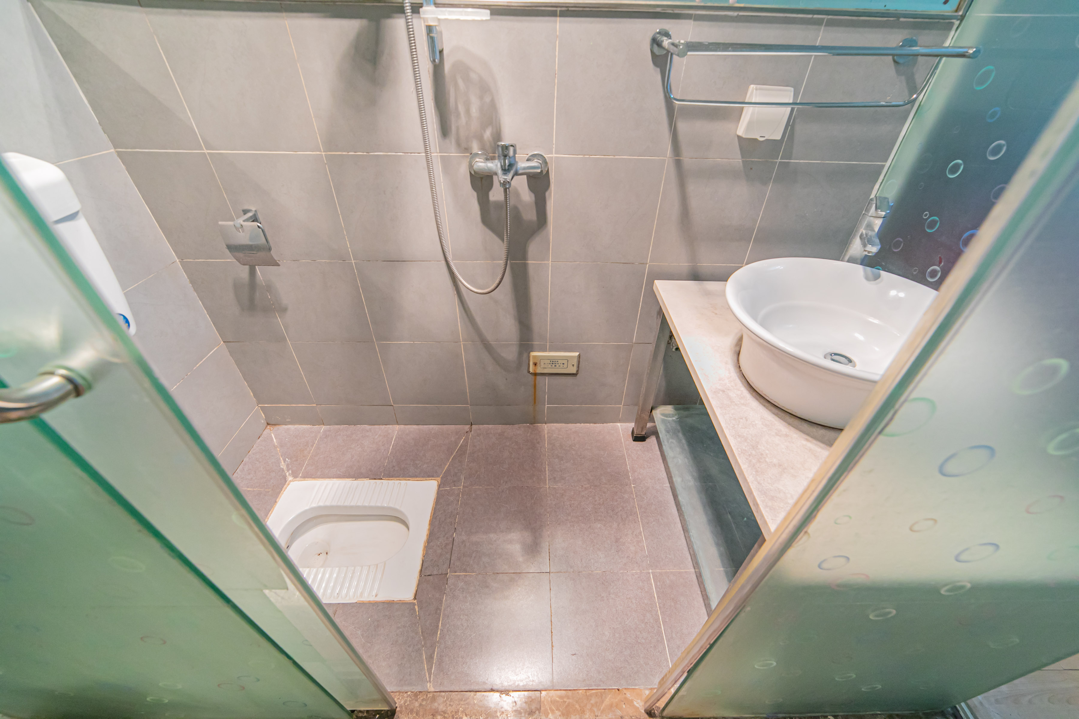 华润凤凰城一期  1室1厅1卫    30.5万 华润凤凰城一期  1室1厅1卫    30.5万卫生间