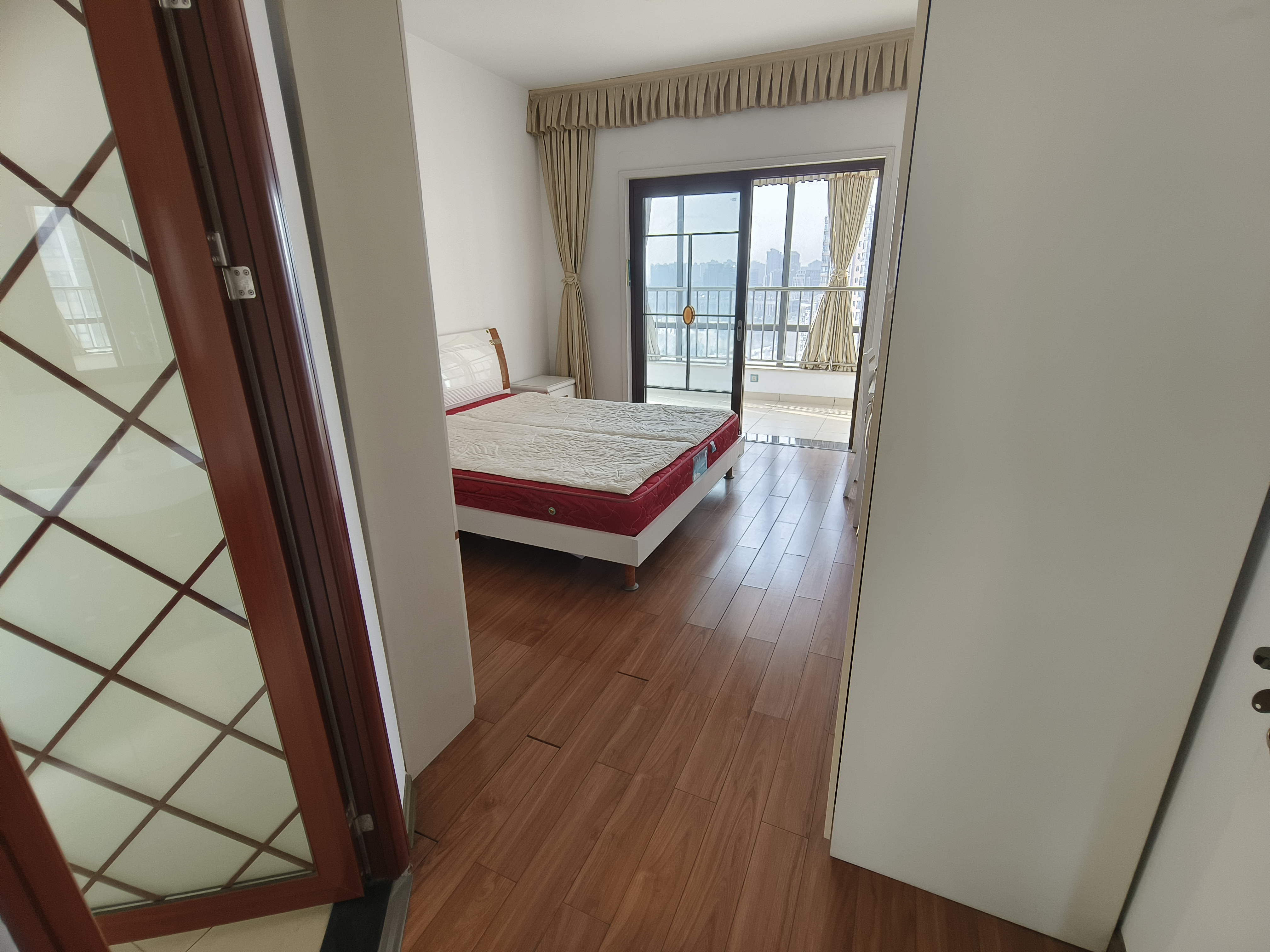 流金岁月-华晨国际 4室2厅2卫 105.00万 流金岁月-华晨国际 4室2厅2卫 105.00万室内图