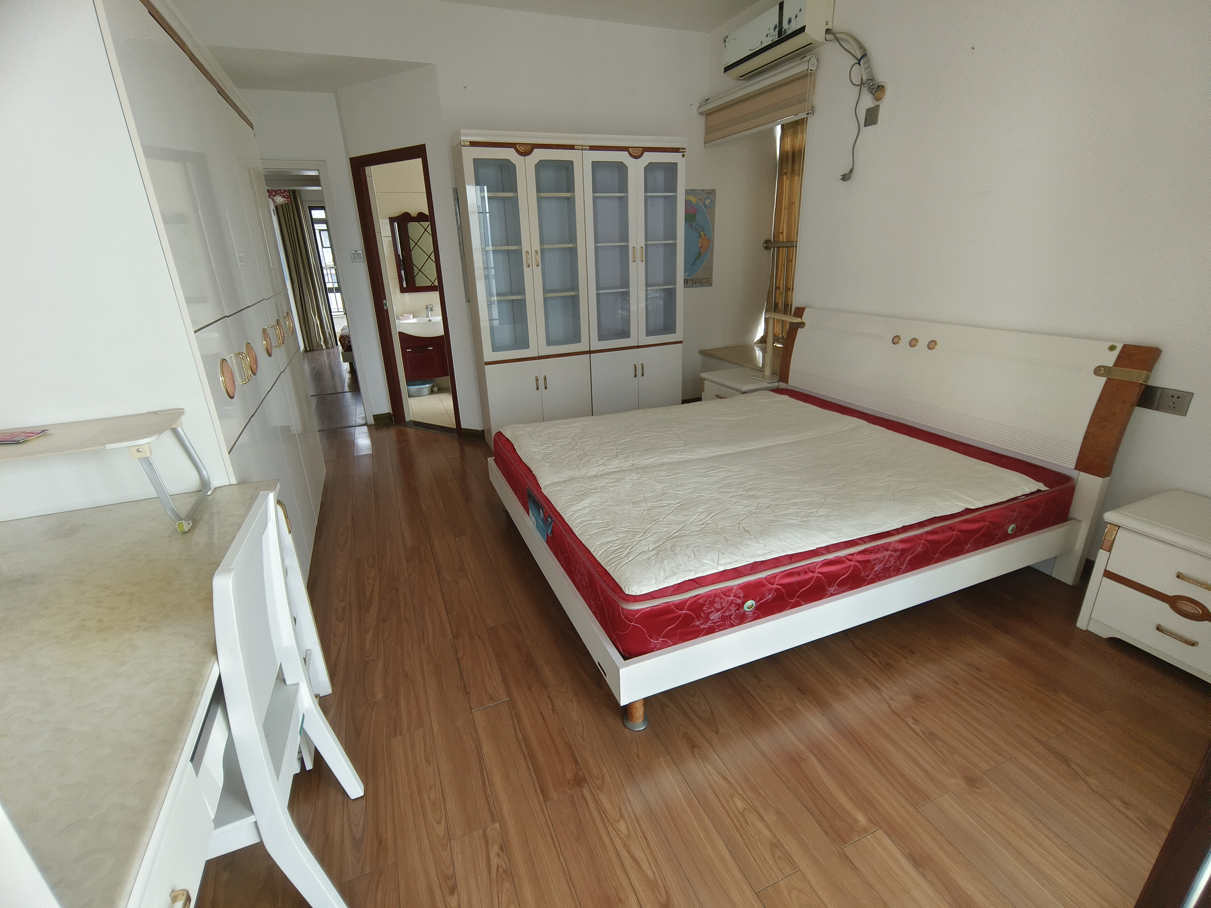 流金岁月-华晨国际 4室2厅2卫 105.00万 流金岁月-华晨国际 4室2厅2卫 105.00万室内图