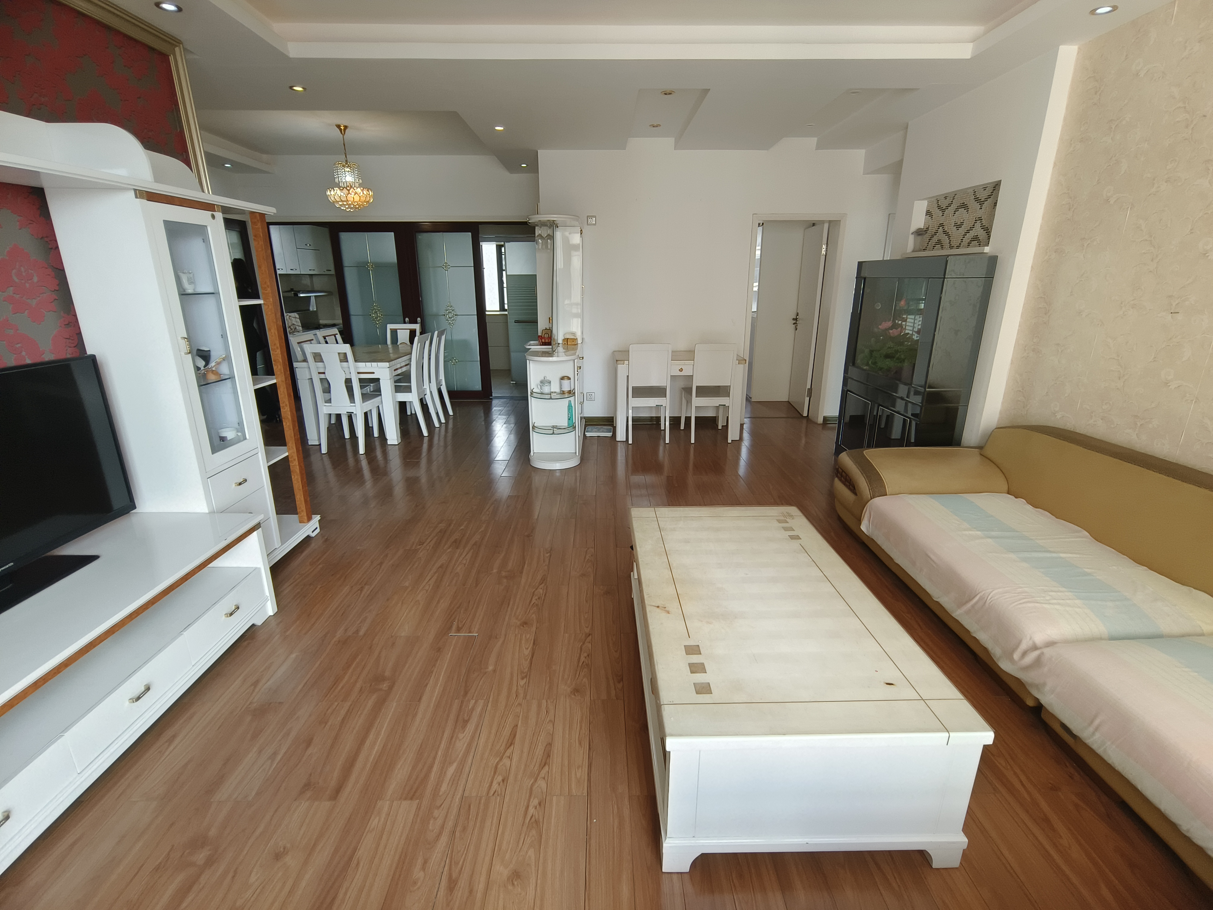 流金岁月-华晨国际 4室2厅2卫 105.00万 流金岁月-华晨国际 4室2厅2卫 105.00万室内图