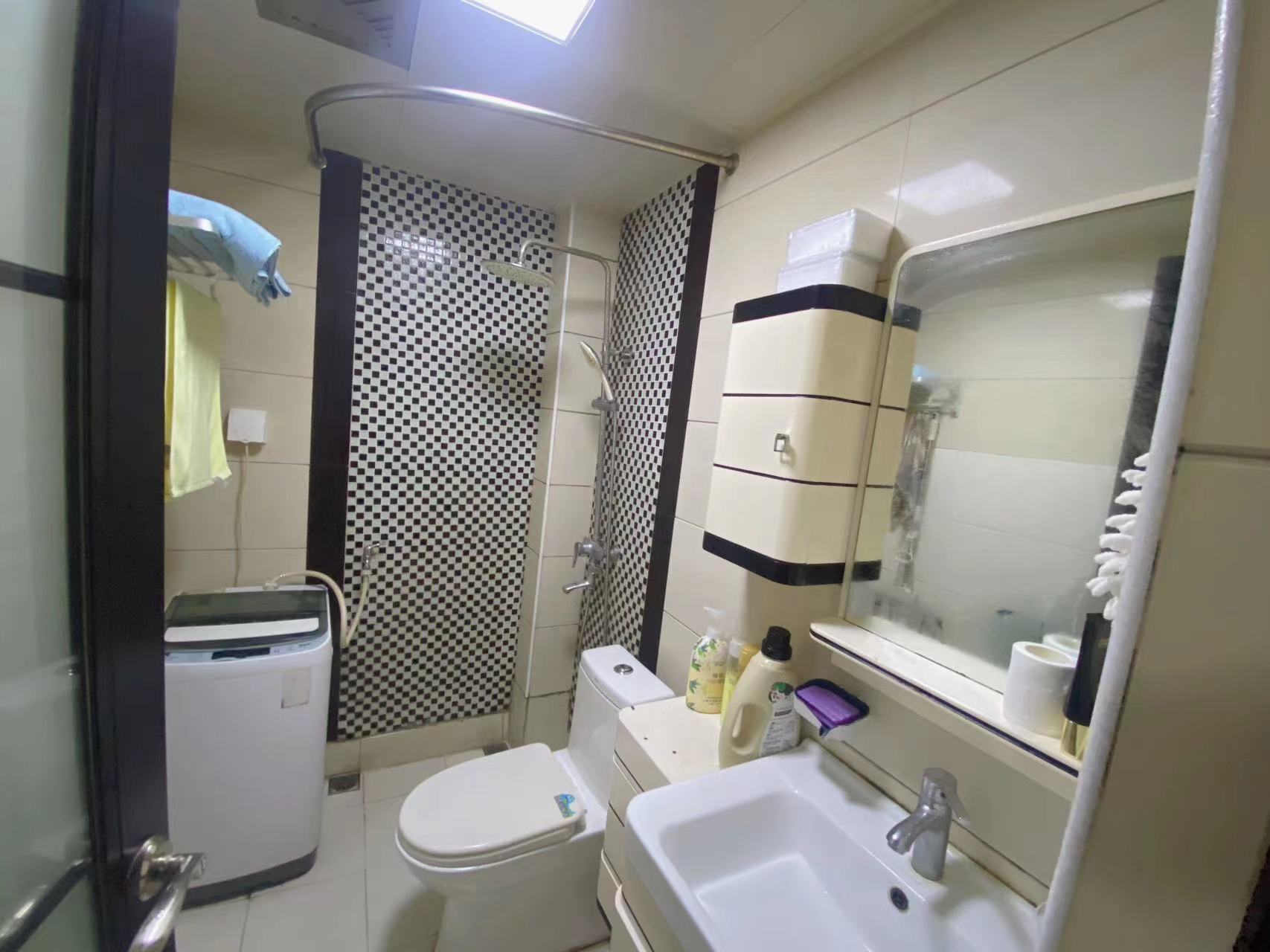 丰园公寓 1室1厅1卫 16.80万 丰园公寓 1室1厅1卫 16.80万室内图