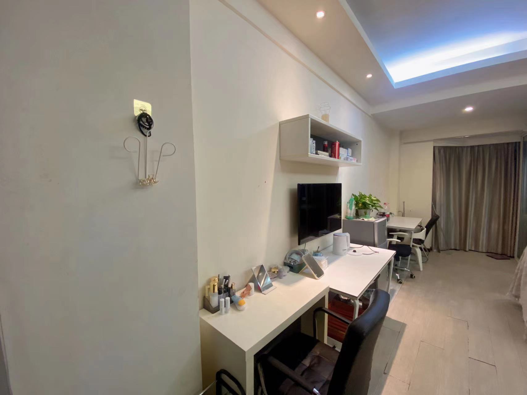 丰园公寓 1室1厅1卫 16.80万 丰园公寓 1室1厅1卫 16.80万室内图