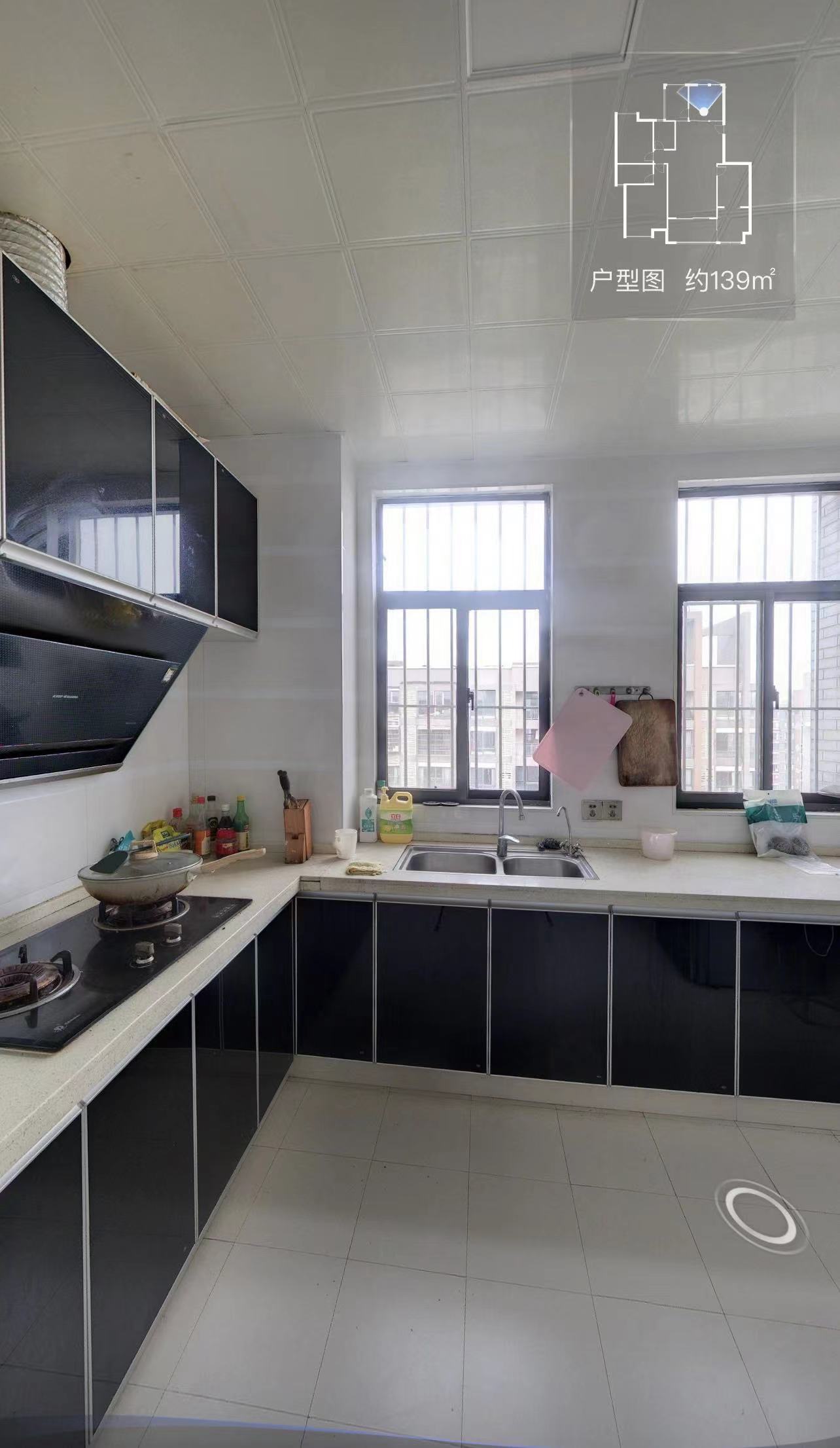 山水文园 3室2厅2卫 75.00万 山水文园 3室2厅2卫 75.00万室内图