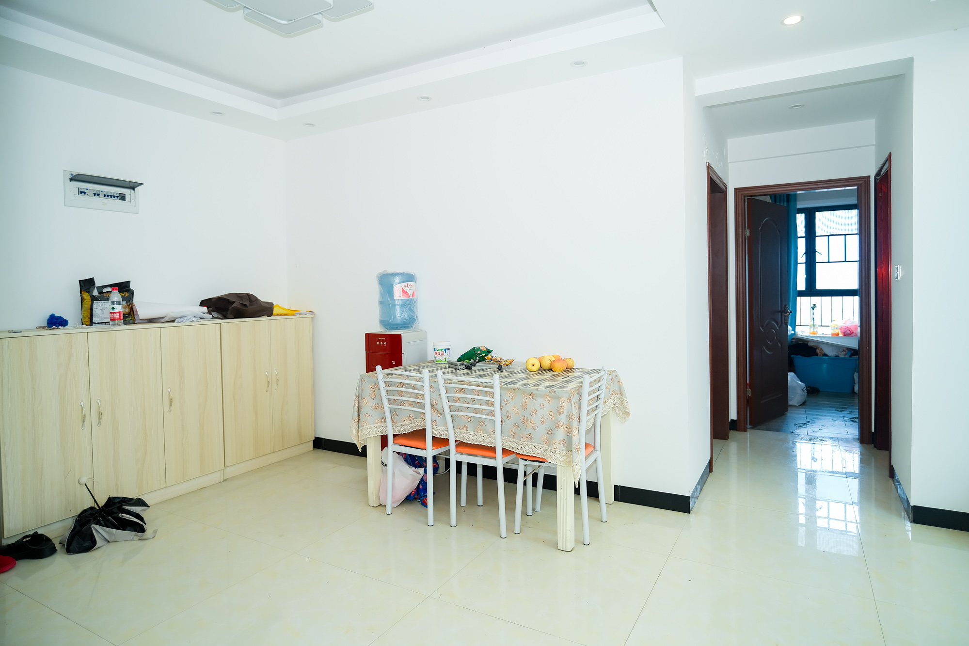 三一街区  2室1厅1卫    51.68万客厅