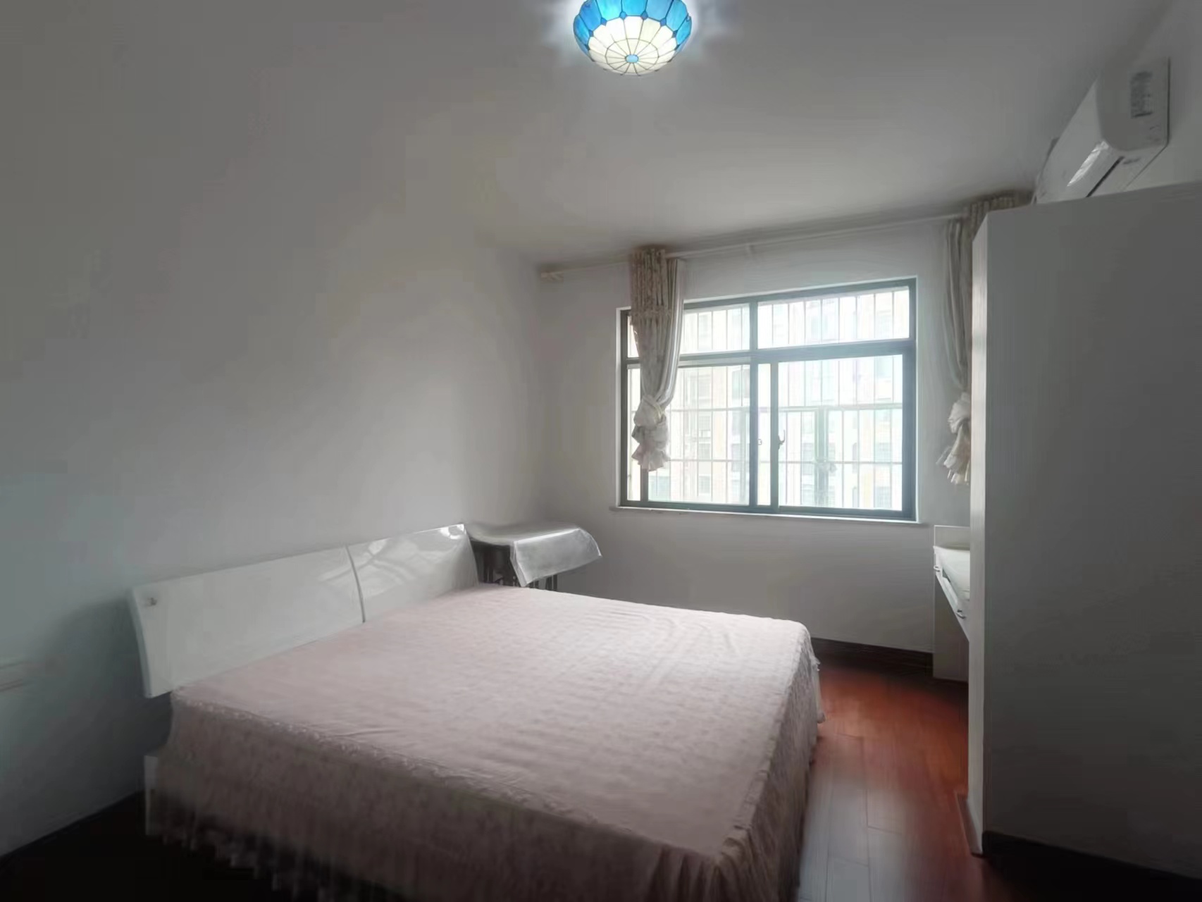 中地凯旋城  3室2厅2卫   65.00万 中地凯旋城  3室2厅2卫   65.00万客厅