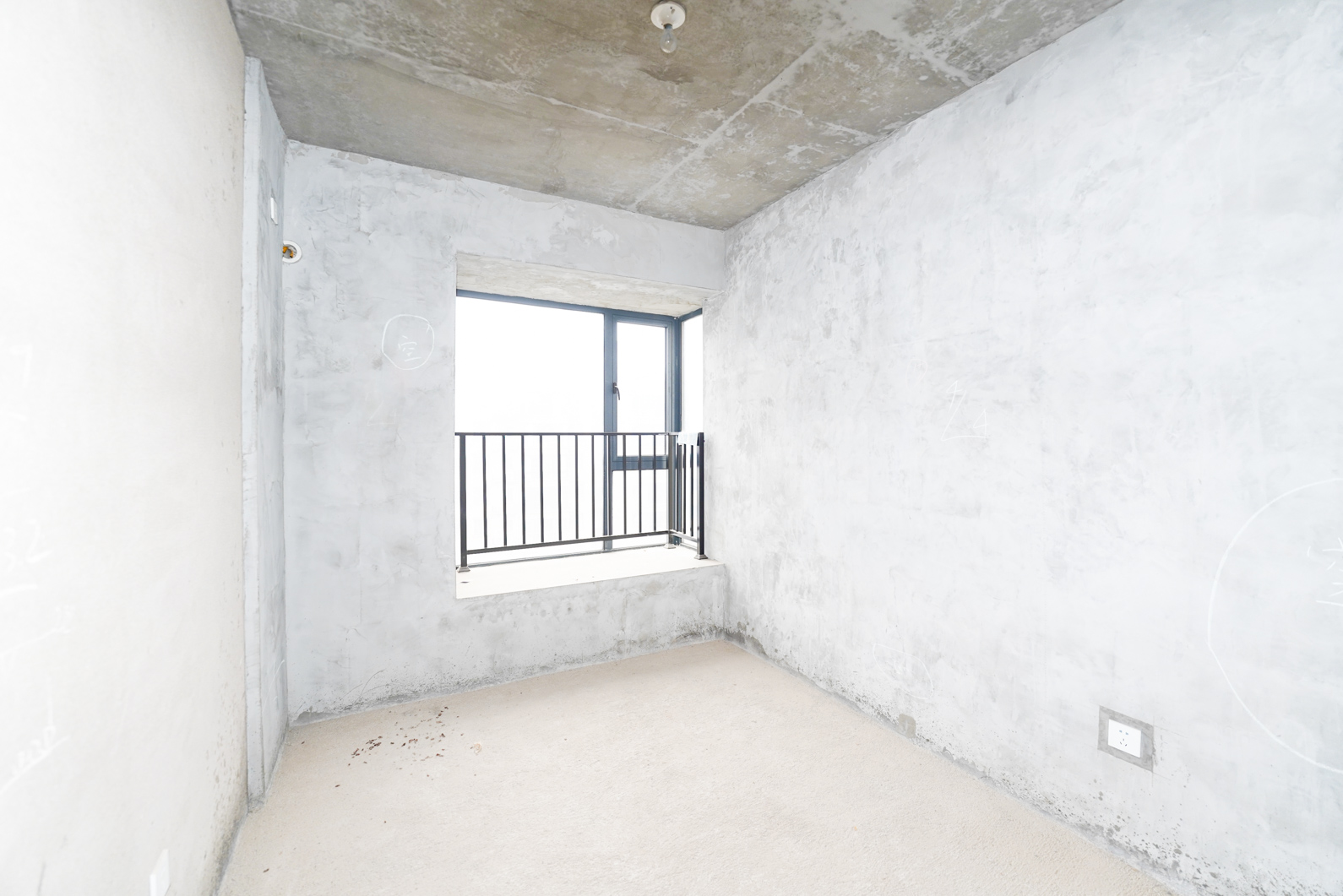 中建嘉和城  3室2厅2卫   108.00万卧室