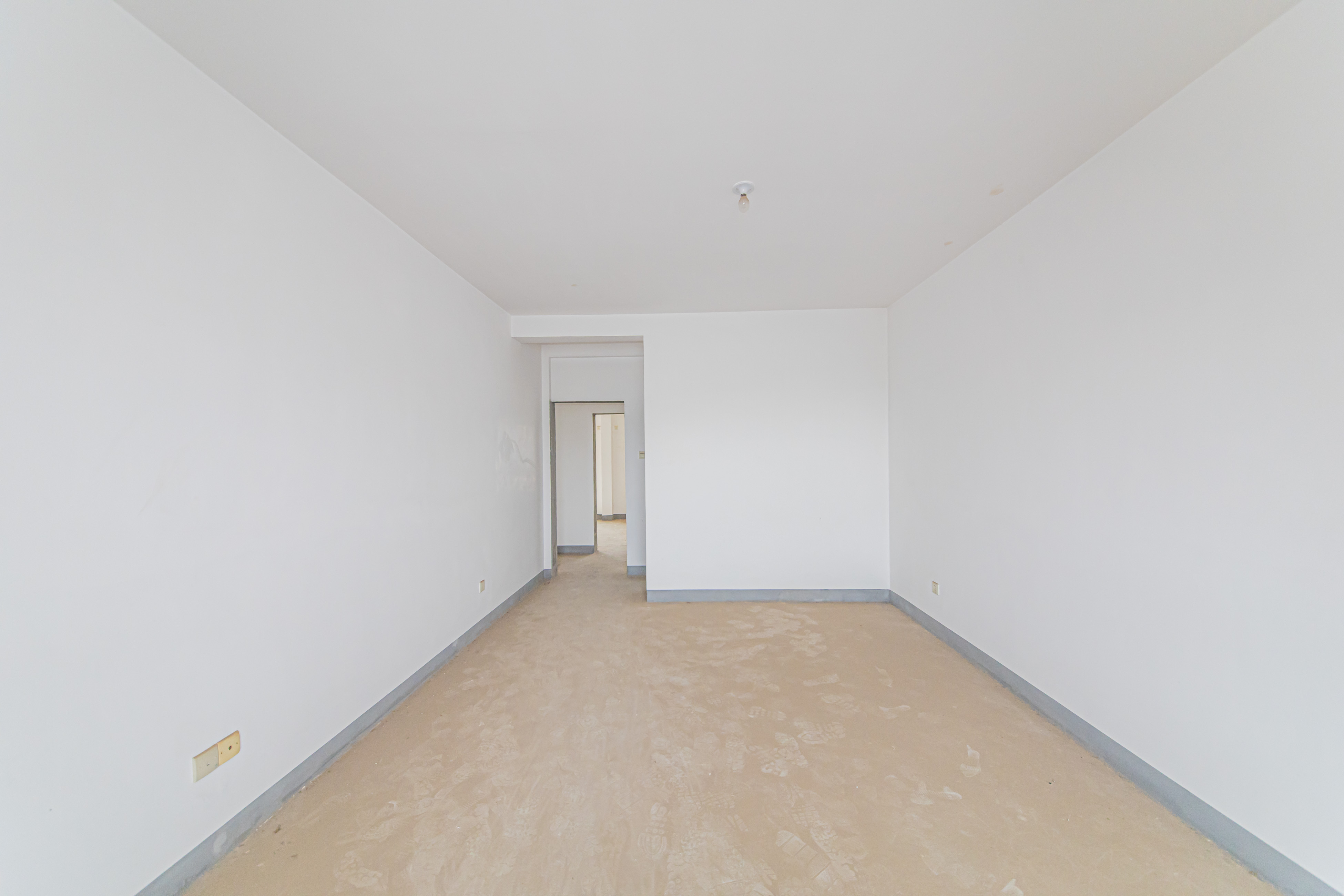 盛湘家园  4室2厅2卫   129.00万 盛湘家园  4室2厅2卫   129.00万卧室