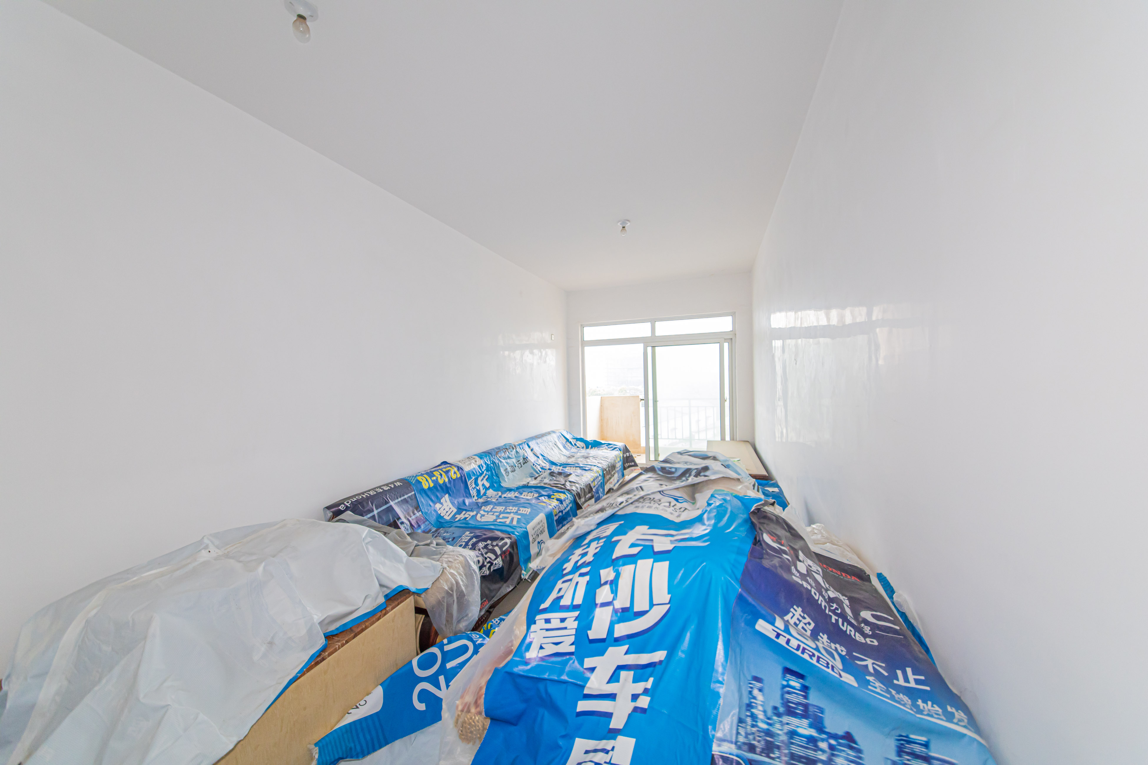 盛湘家园  4室2厅2卫   129.00万 盛湘家园  4室2厅2卫   129.00万卧室