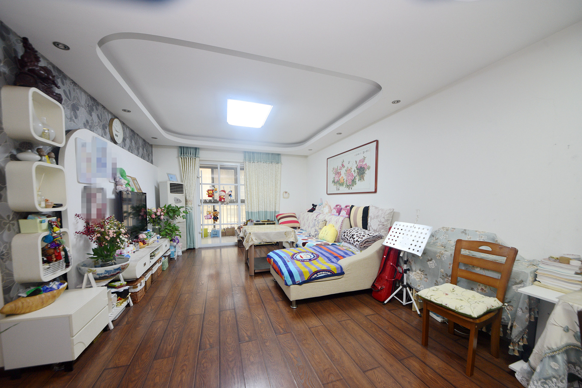 钱隆樽品(一、二、三期)  2室2厅1卫    102.0万客厅