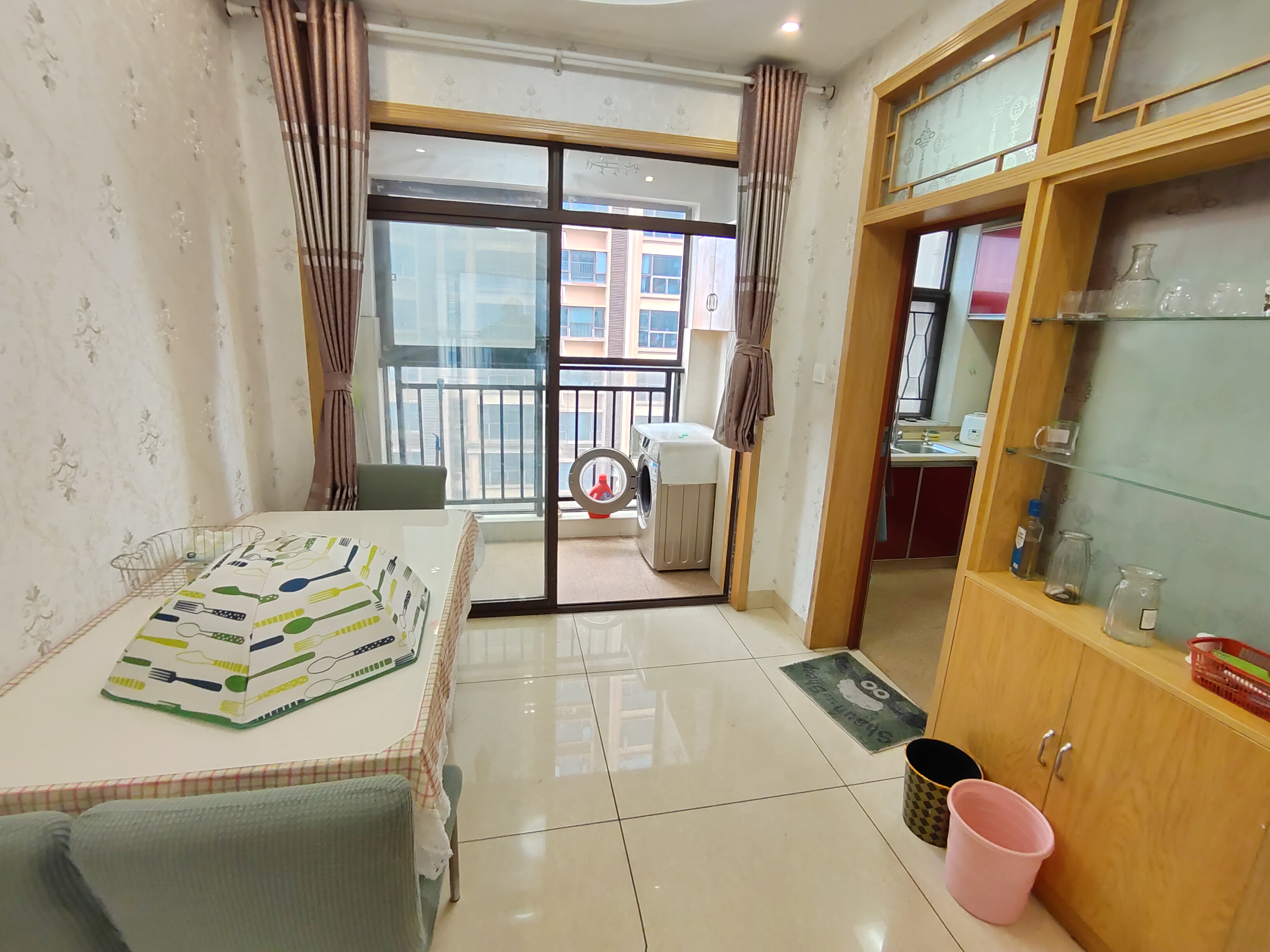 水岸花城(翠堤湾) 3室2厅2卫 56.00万 水岸花城(翠堤湾) 3室2厅2卫 56.00万室内图