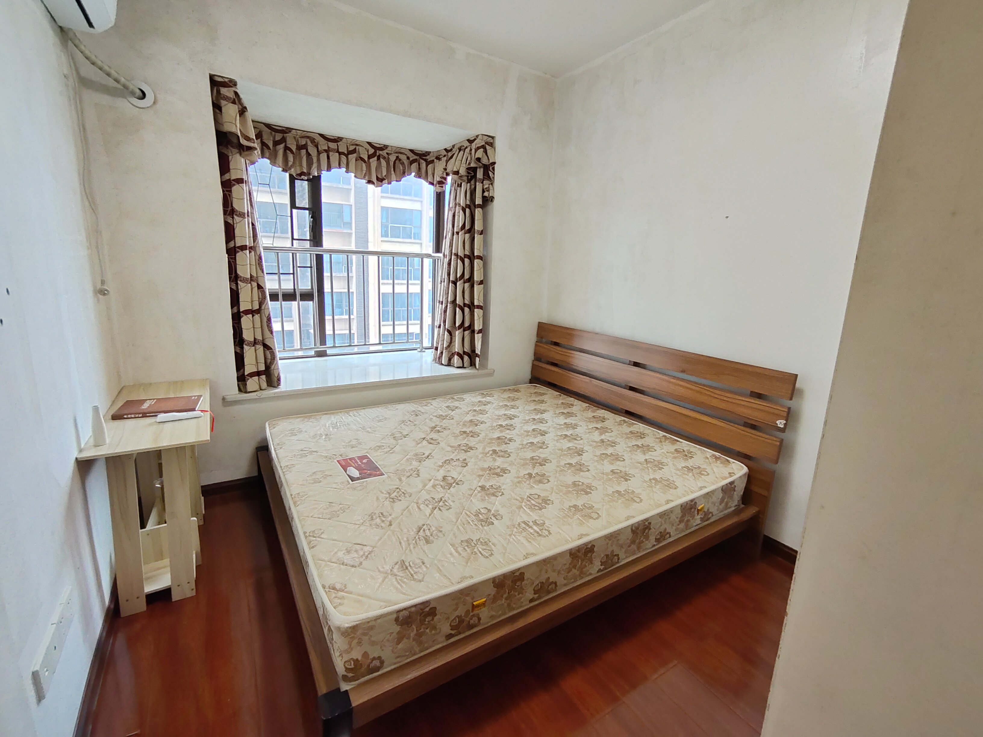 水岸花城(翠堤湾) 3室2厅2卫 56.00万 水岸花城(翠堤湾) 3室2厅2卫 56.00万室内图