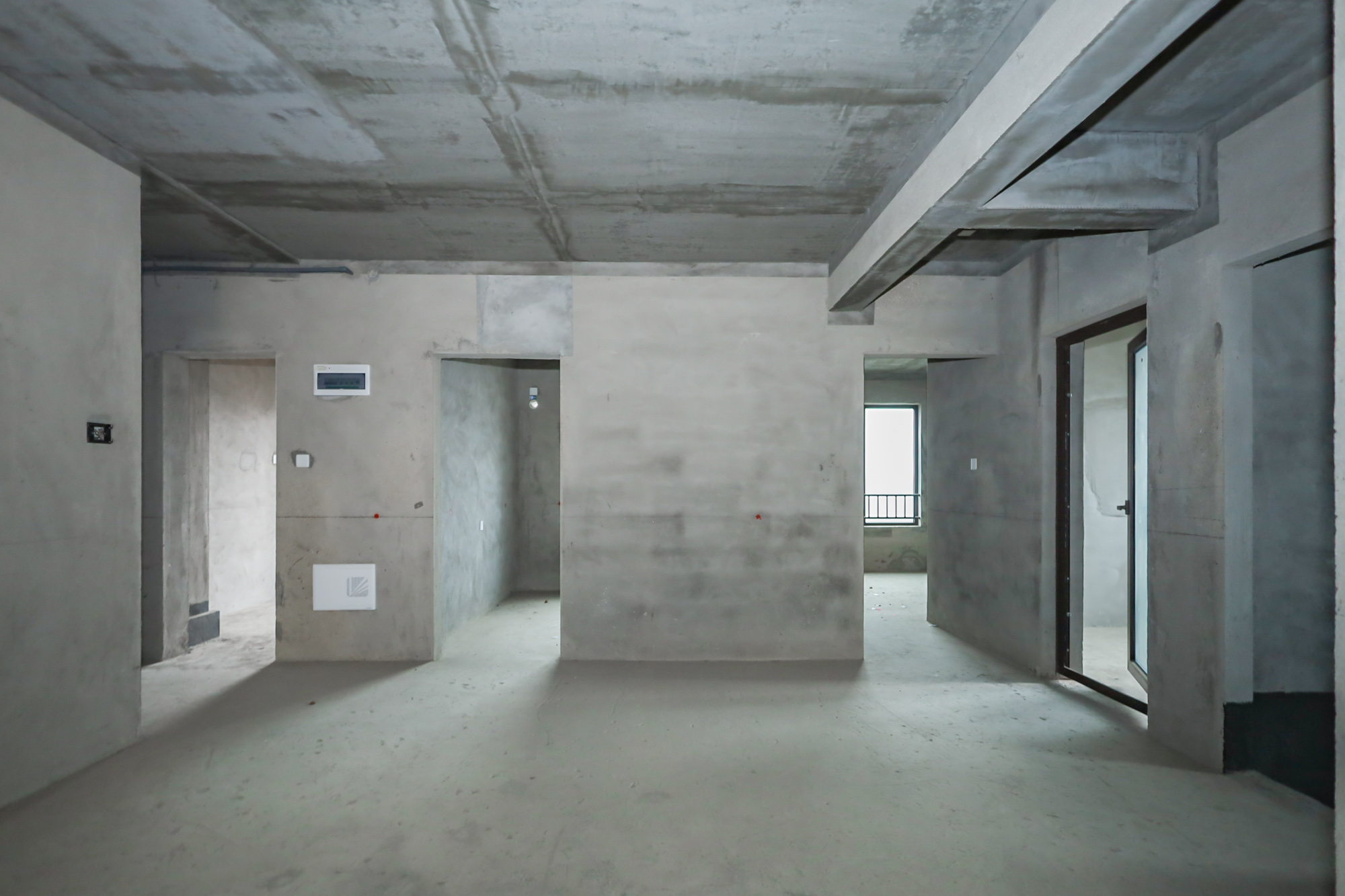 龙湖湘风原著（龙湖湘风星城）  4室2厅2卫    104.0万客厅