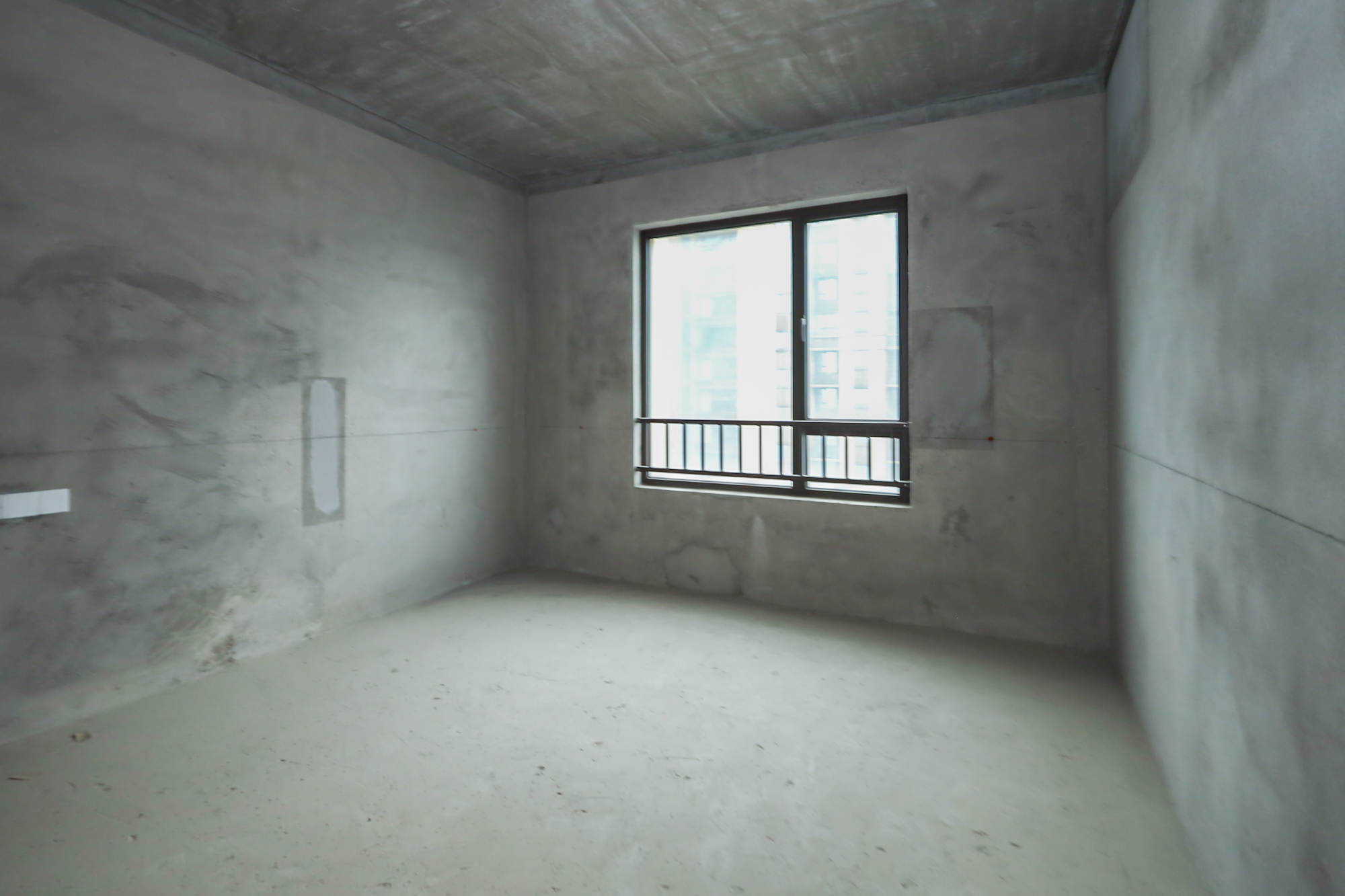 龙湖湘风原著（龙湖湘风星城）  4室2厅2卫    104.0万卧室