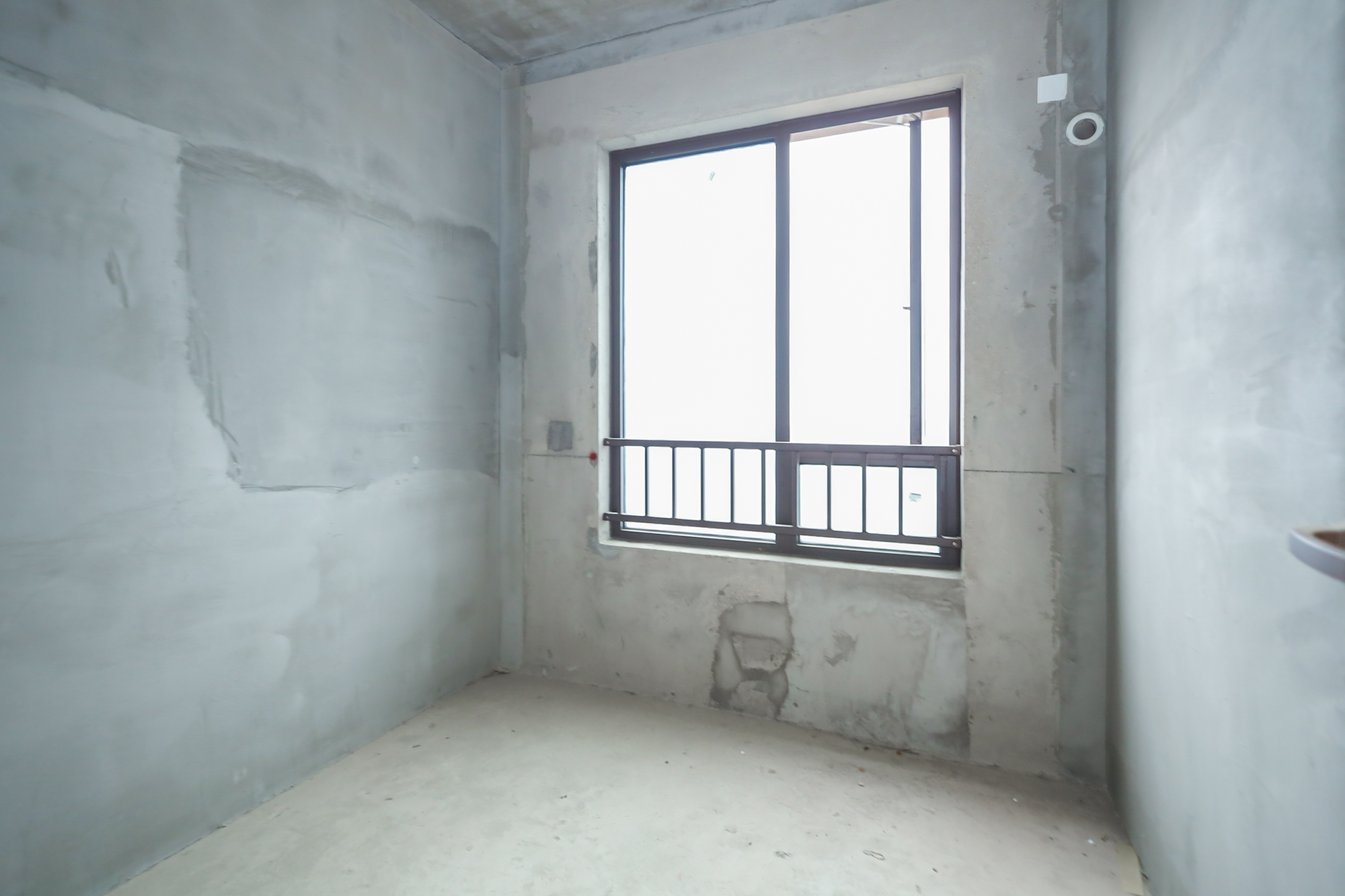 龙湖湘风原著（龙湖湘风星城）  4室2厅2卫    104.0万卧室