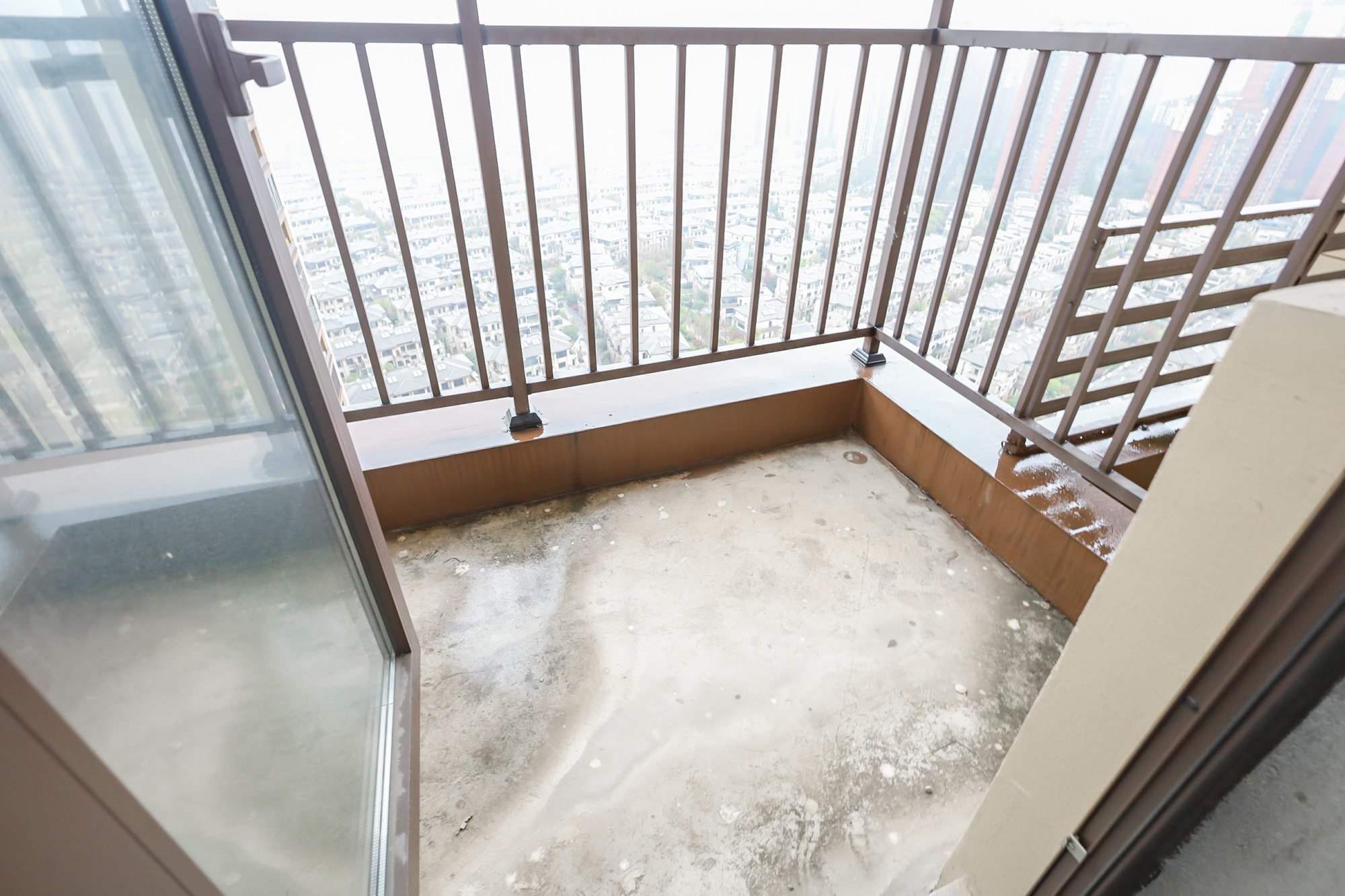 龙湖湘风原著（龙湖湘风星城）  4室2厅2卫    104.0万阳台