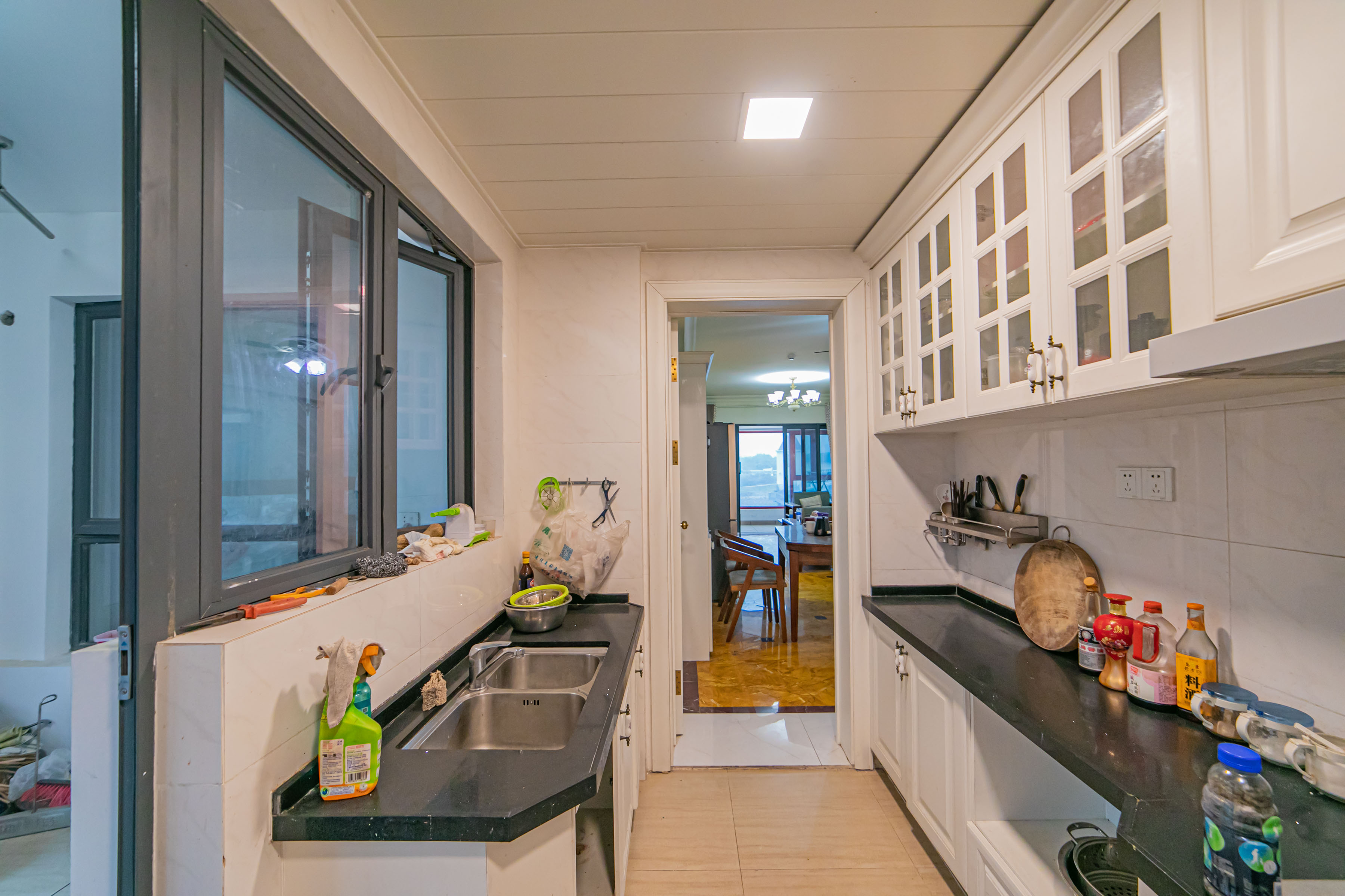 碧桂园威尼斯城 4室2厅2卫 131.00万 碧桂园威尼斯城 4室2厅2卫 131.00万厨房