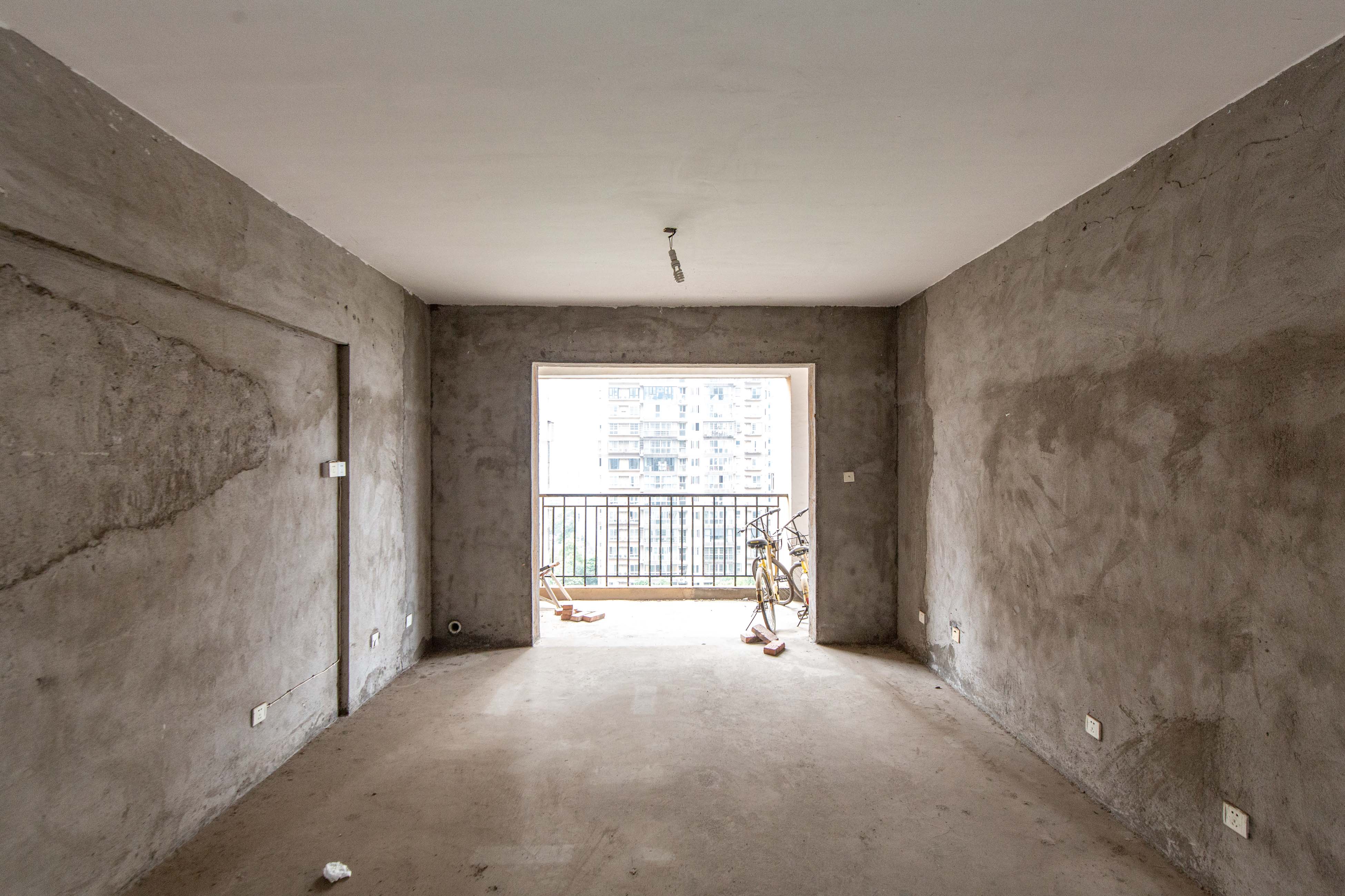 水岸天际(一期、二期)  3室2厅2卫    89.0万 水岸天际(一期、二期)  3室2厅2卫    89.0万客厅