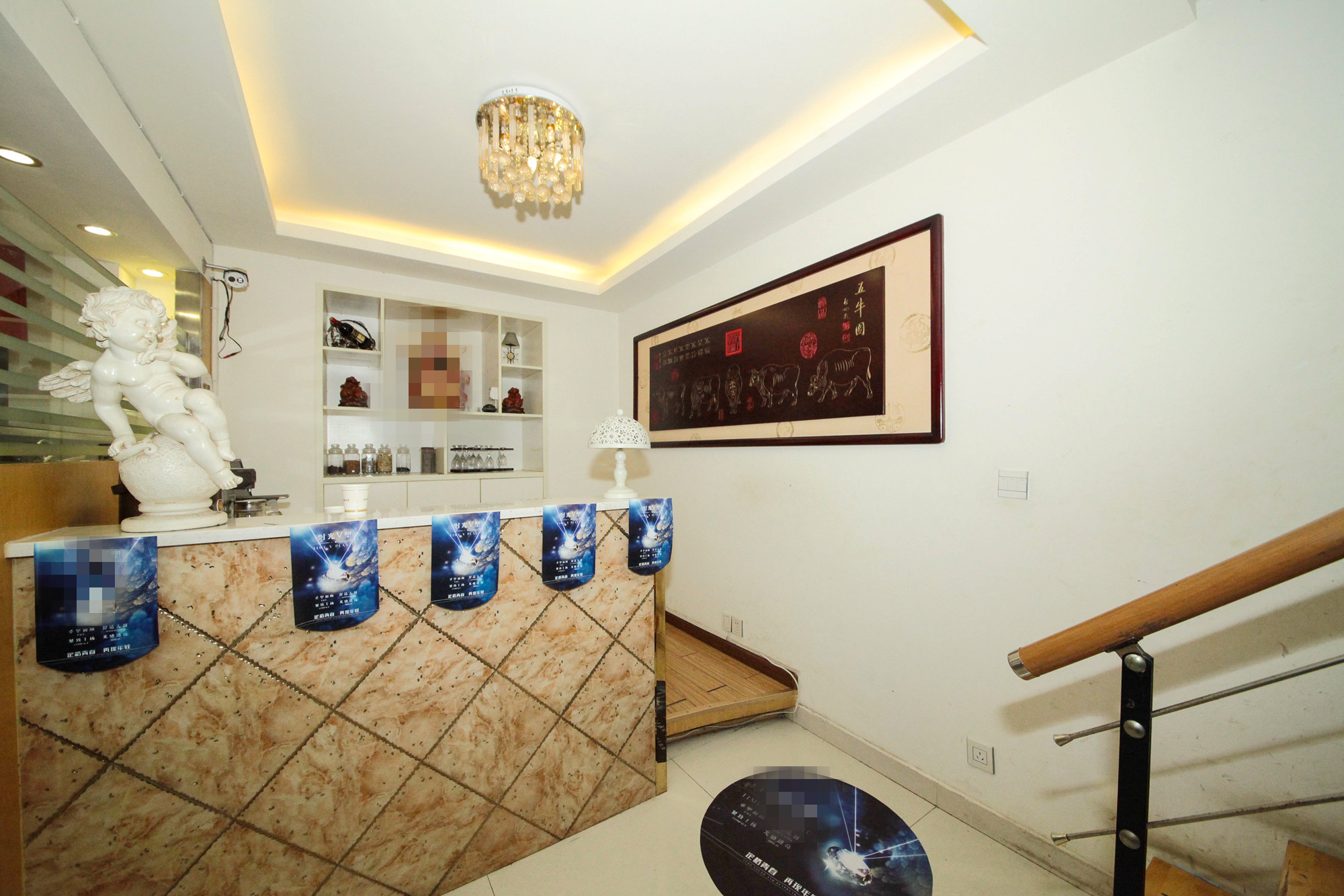 晶华美地 5室2厅2卫 148.00万 晶华美地 5室2厅2卫 148.00万卧室