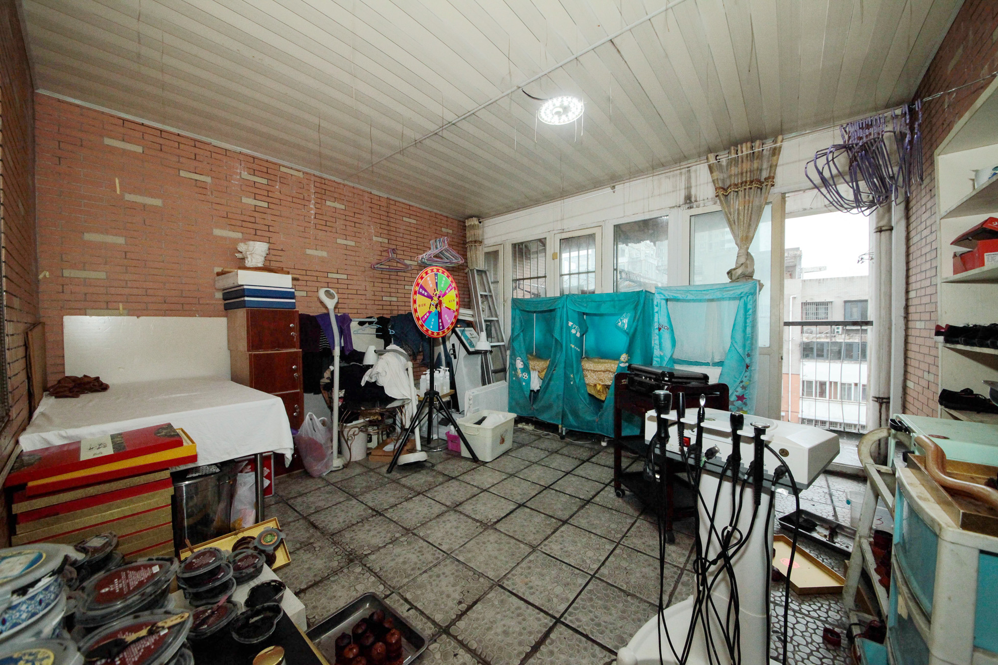 晶华美地 5室2厅2卫 148.00万 晶华美地 5室2厅2卫 148.00万卧室