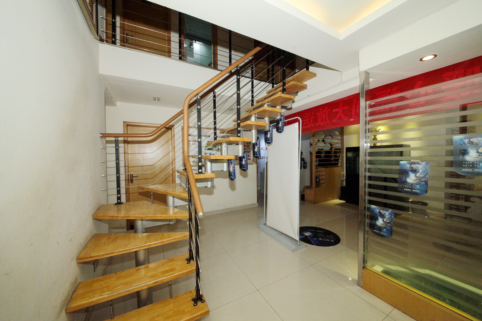 晶华美地 5室2厅2卫 148.00万 晶华美地 5室2厅2卫 148.00万其他