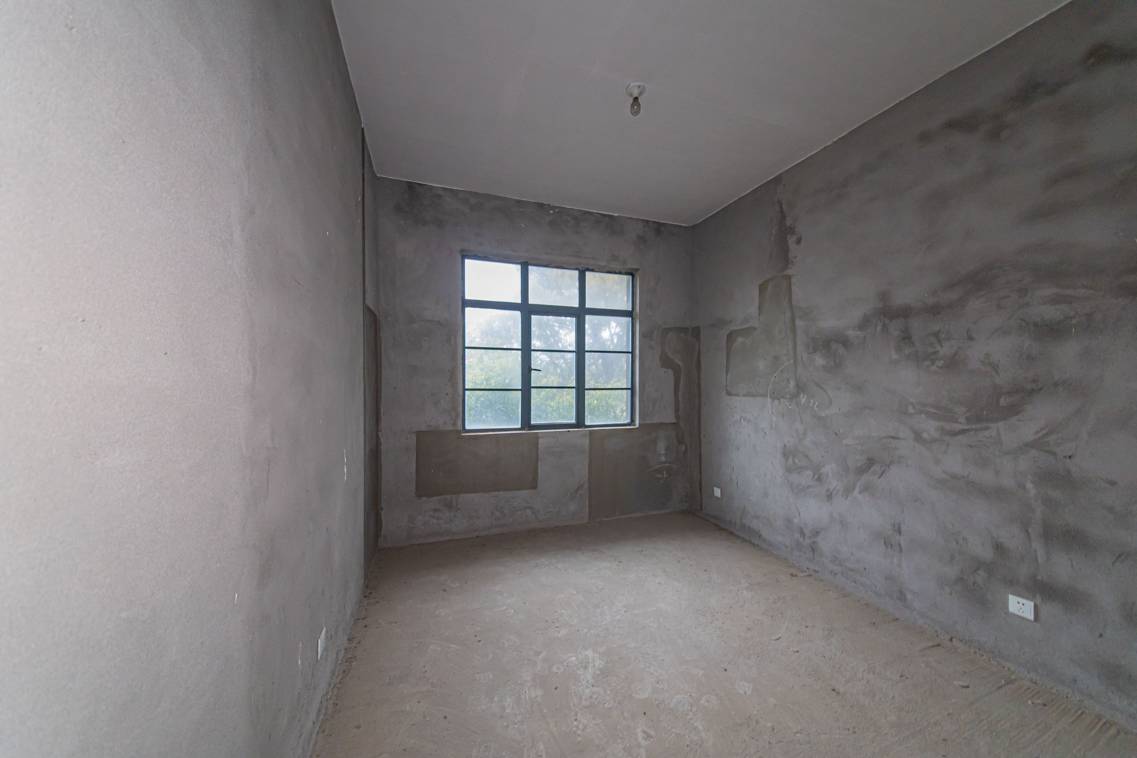 中建芙蓉和苑  4室2厅2卫   248.00万卧室
