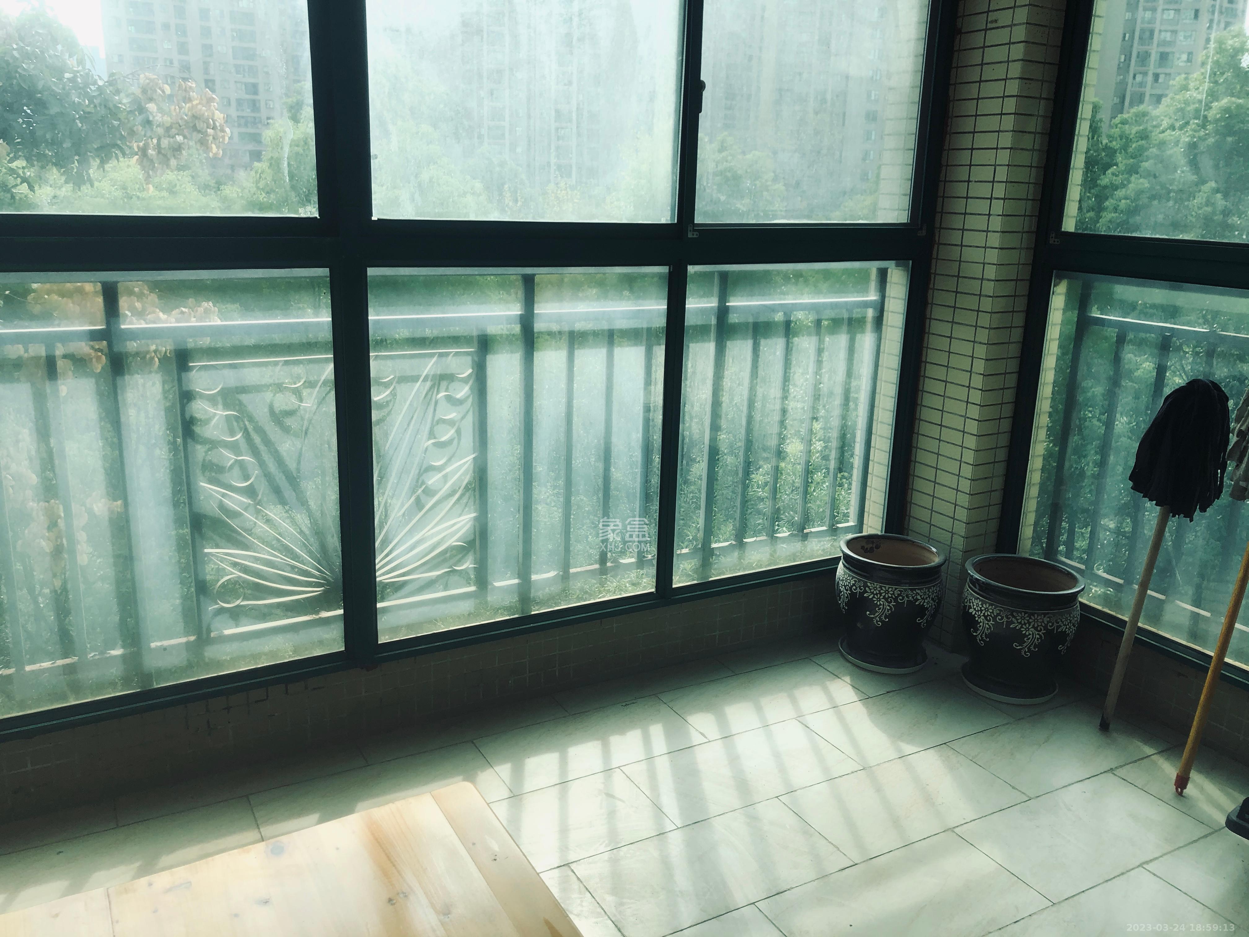 富基世纪公园 3室2厅2卫 2000.00元/月 富基世纪公园 3室2厅2卫 2000.00元/月室内图