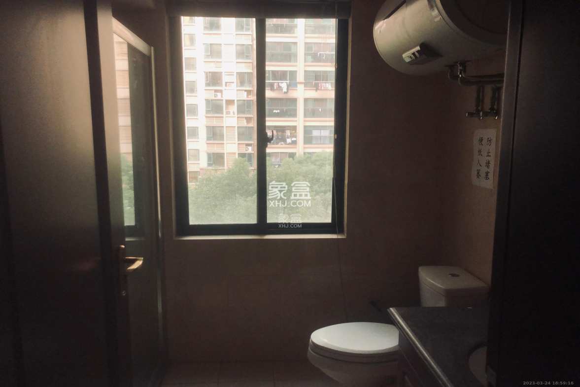 富基世纪公园 3室2厅2卫 2000.00元/月 富基世纪公园 3室2厅2卫 2000.00元/月室内图