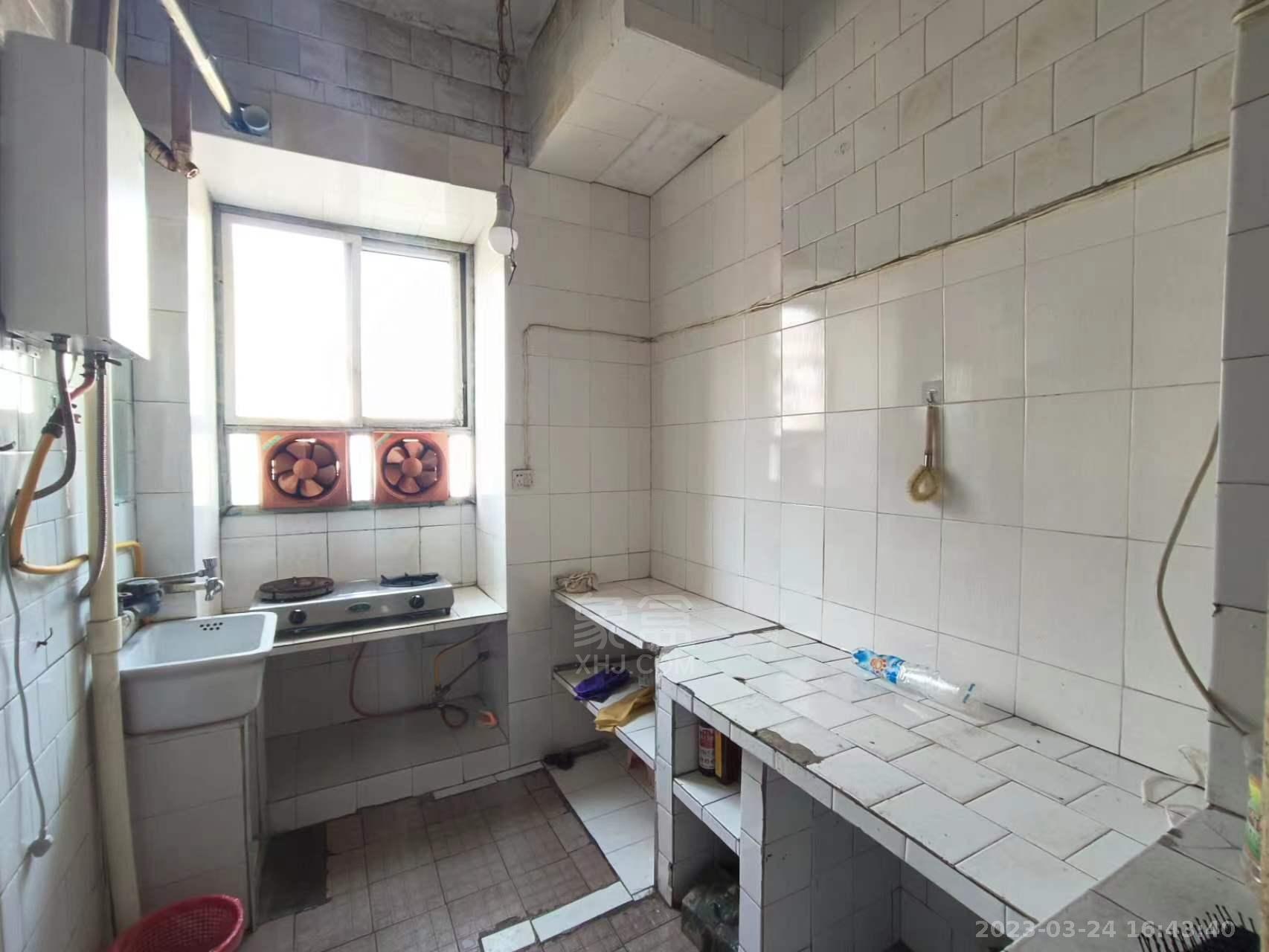 石峰区怡园小区 2室1厅1卫 800.00元/月 石峰区怡园小区 2室1厅1卫 800.00元/月室内图