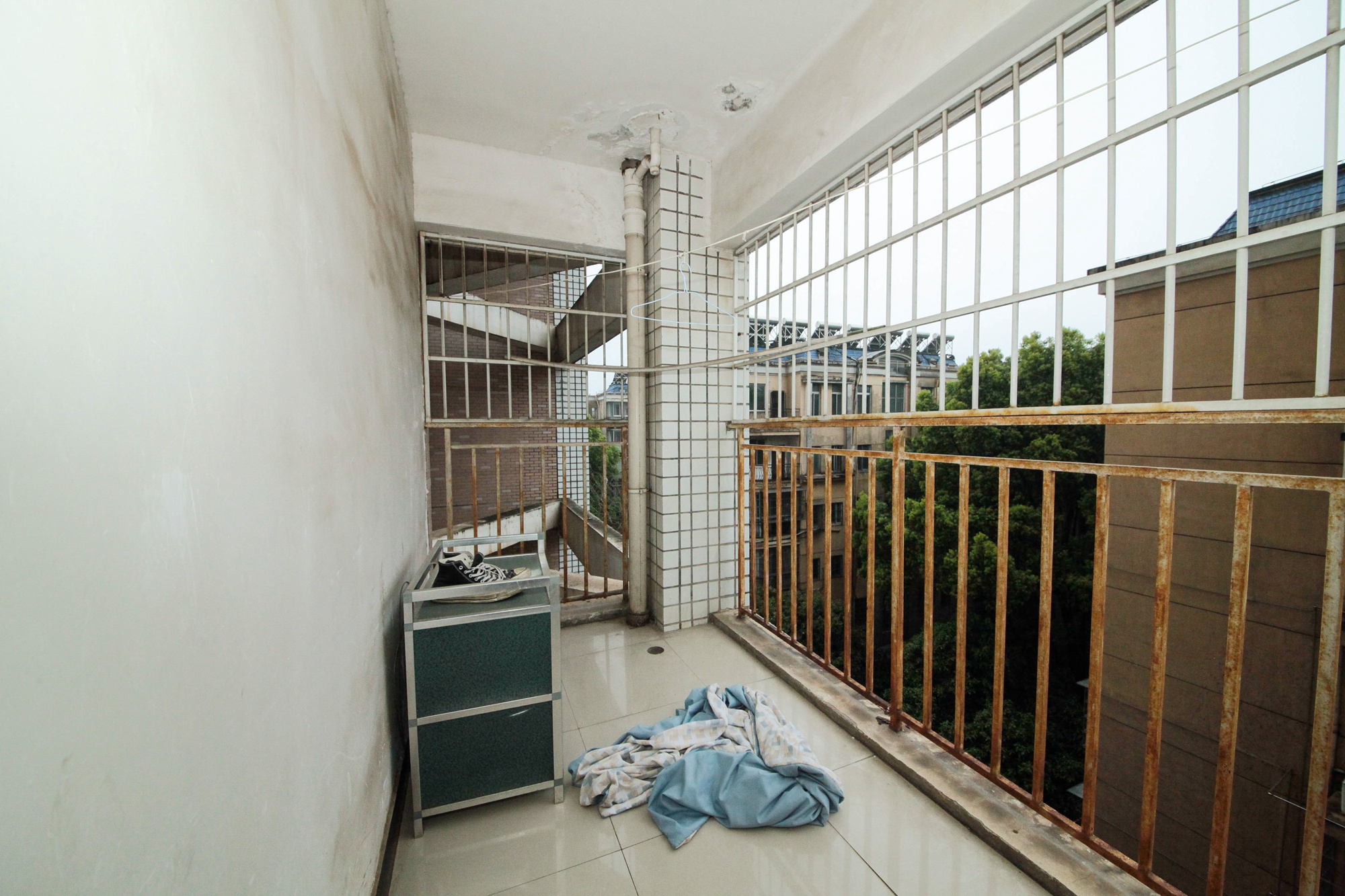 广场之星  3室2厅2卫   65.00万 广场之星  3室2厅2卫   65.00万阳台