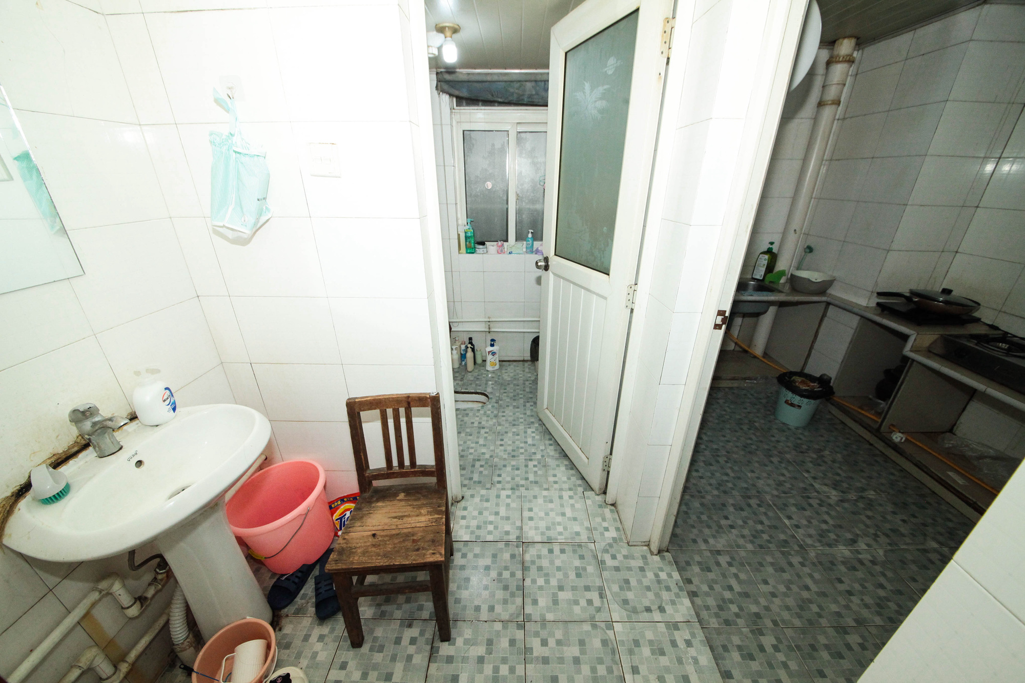 广场之星  3室2厅2卫   65.00万 广场之星  3室2厅2卫   65.00万卫生间